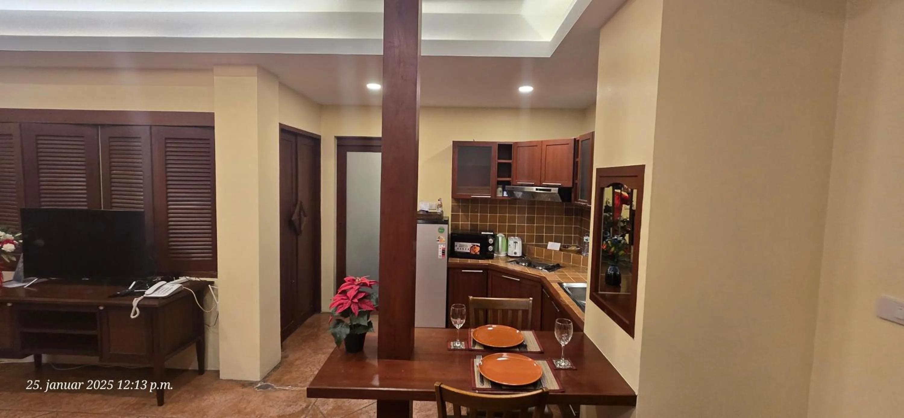 TV and multimedia in Nirvana Boutique Suites