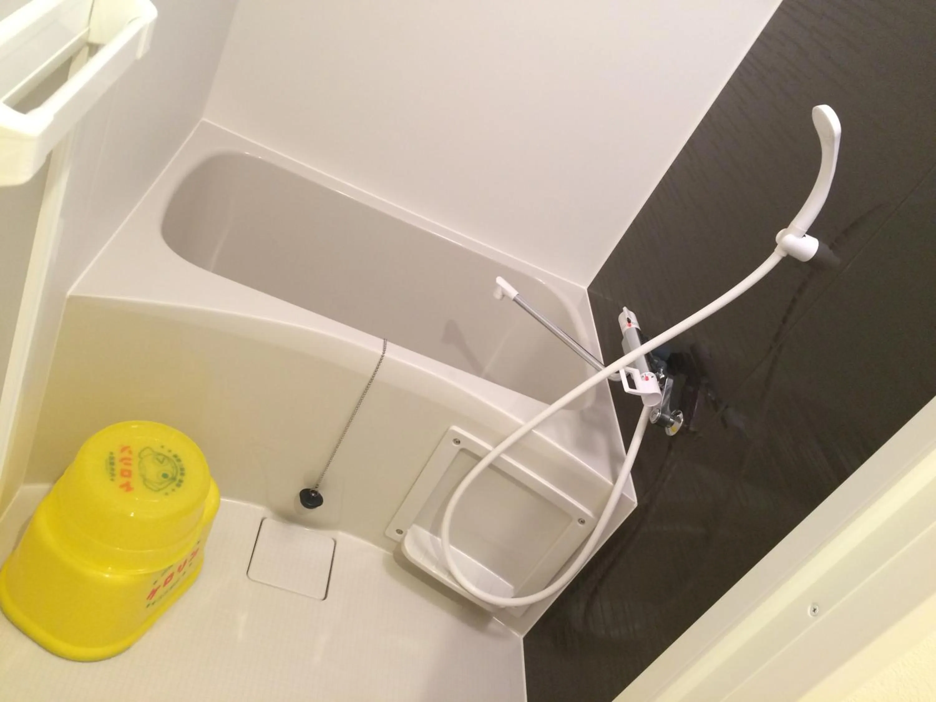 Bathroom in bnb+ Akihabara (Female Only)
