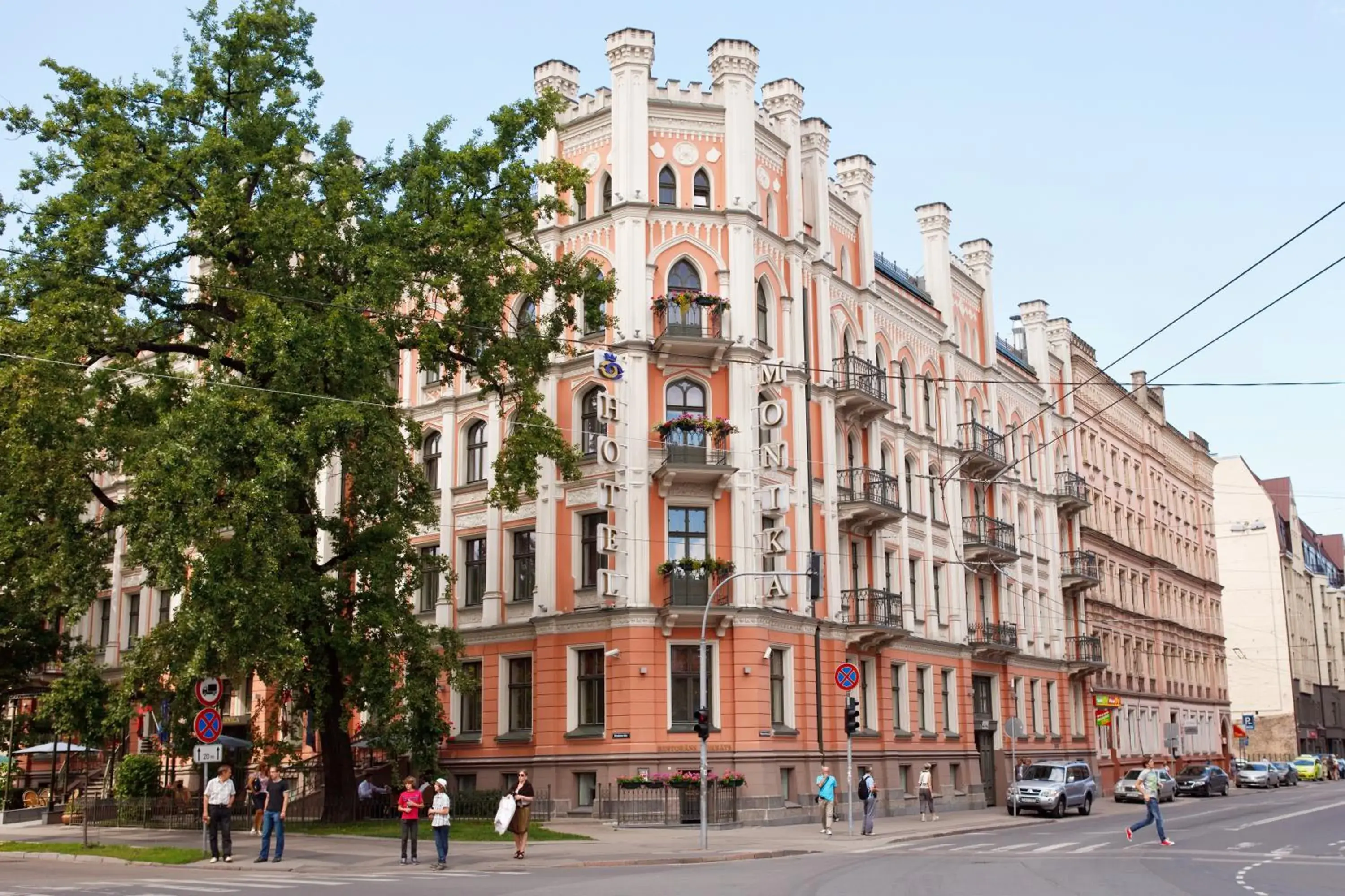 Property building in Monika Centrum Hotels Property building in Monika Centrum Hotels