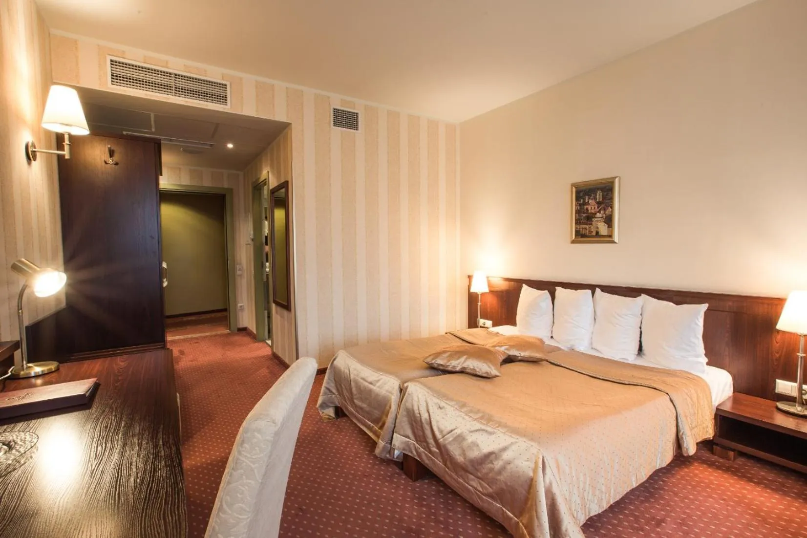 Bed in Monika Centrum Hotels