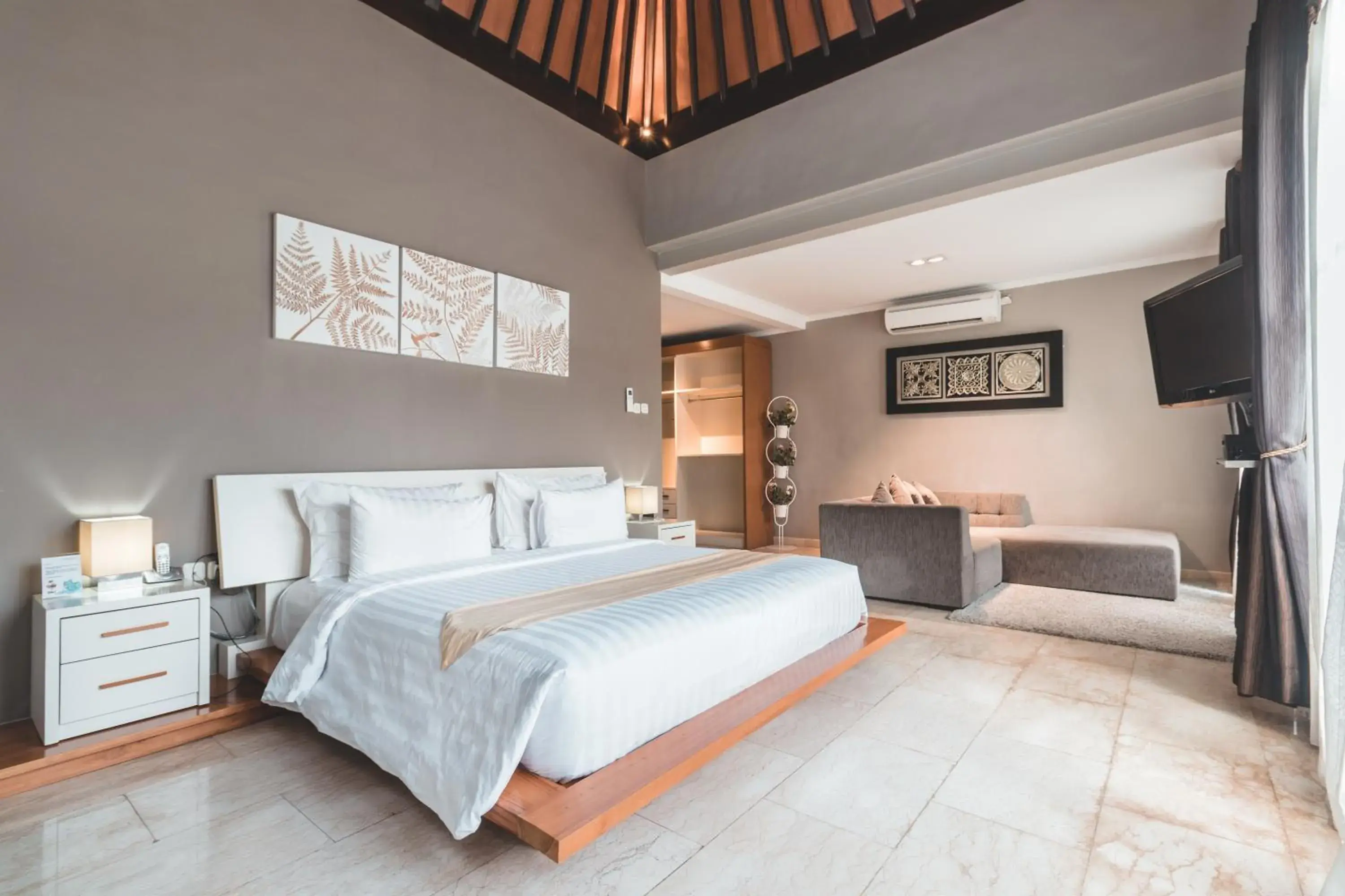 Bed in Dura Villas Bali at Kerobokan Bed in Dura Villas Bali at Kerobokan