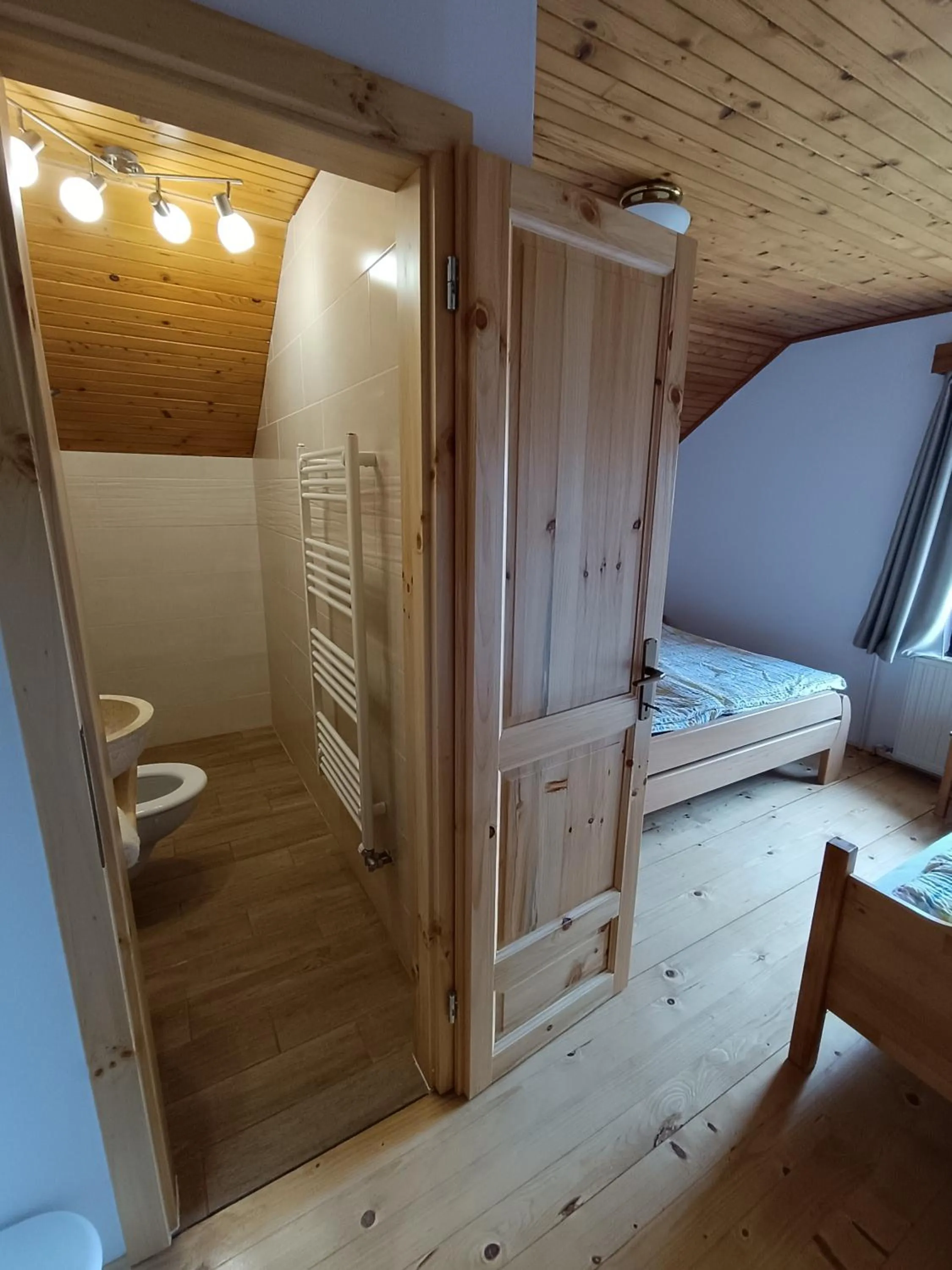 Bathroom in Tourist Farm Strle With Great Local Food