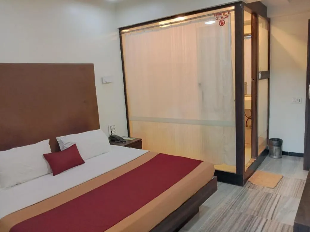 Economy Double Room in Hotel Milan International