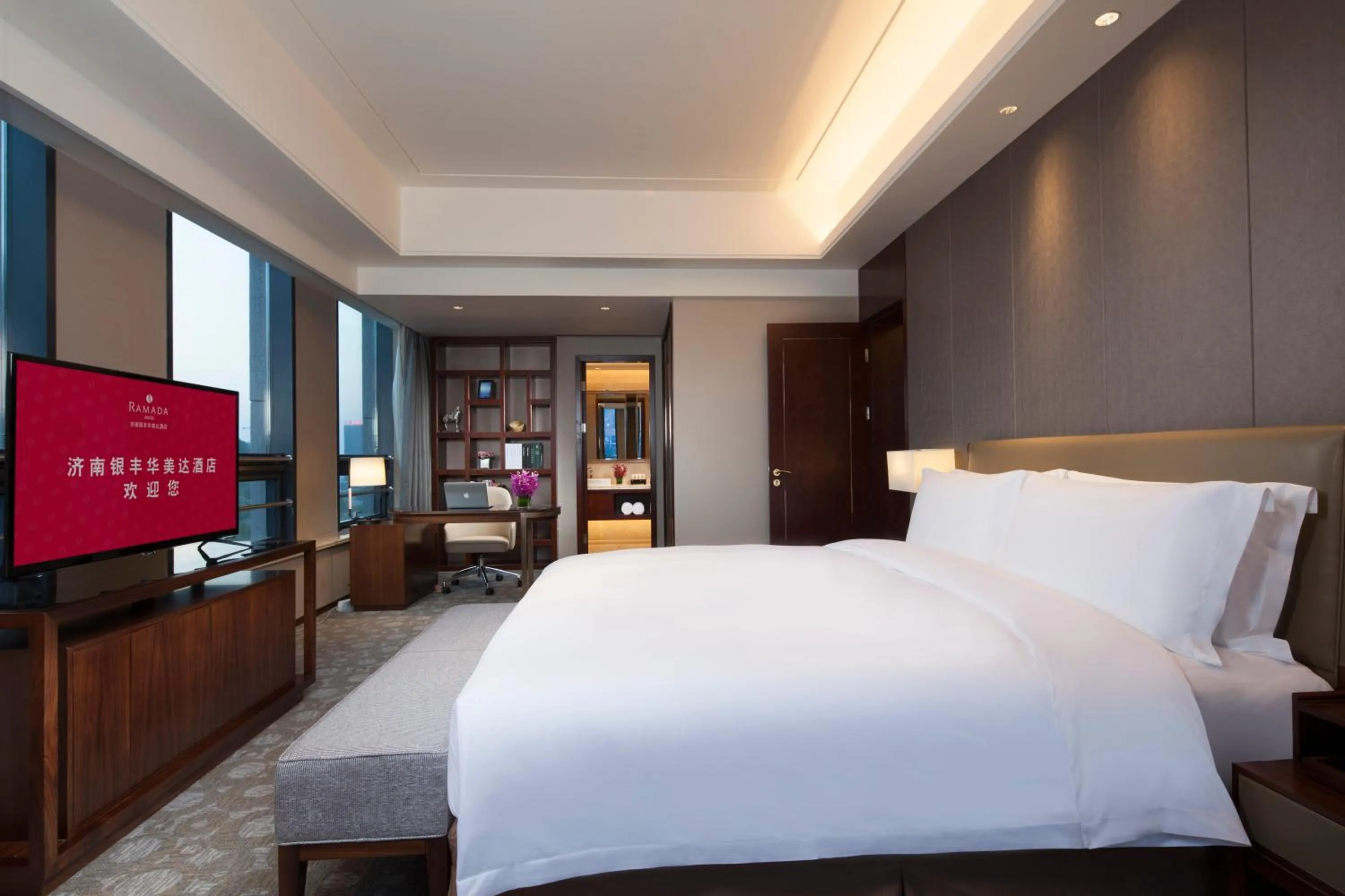 Bathroom, Bed in Ramada Jinan