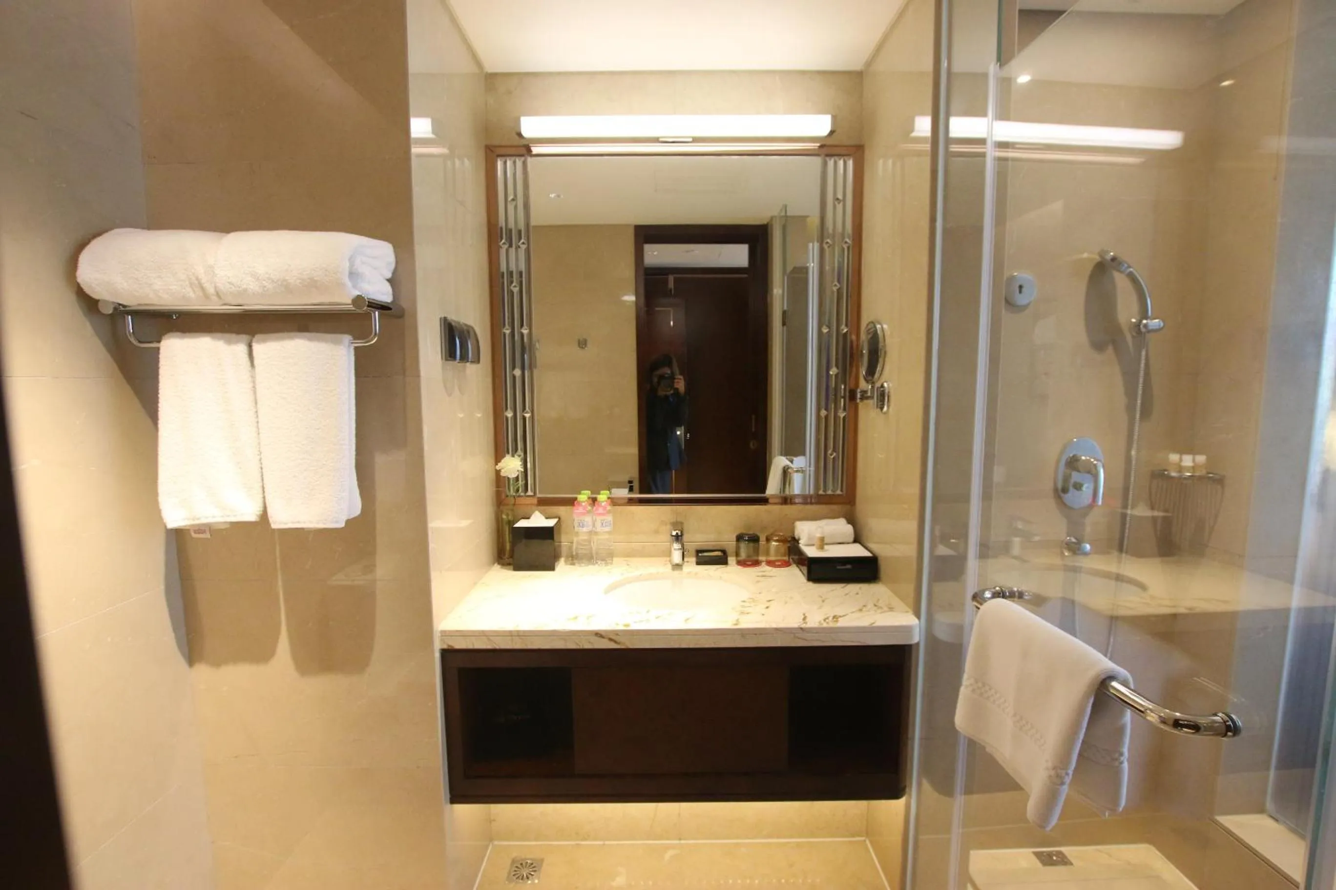 Bathroom in Ramada Jinan
