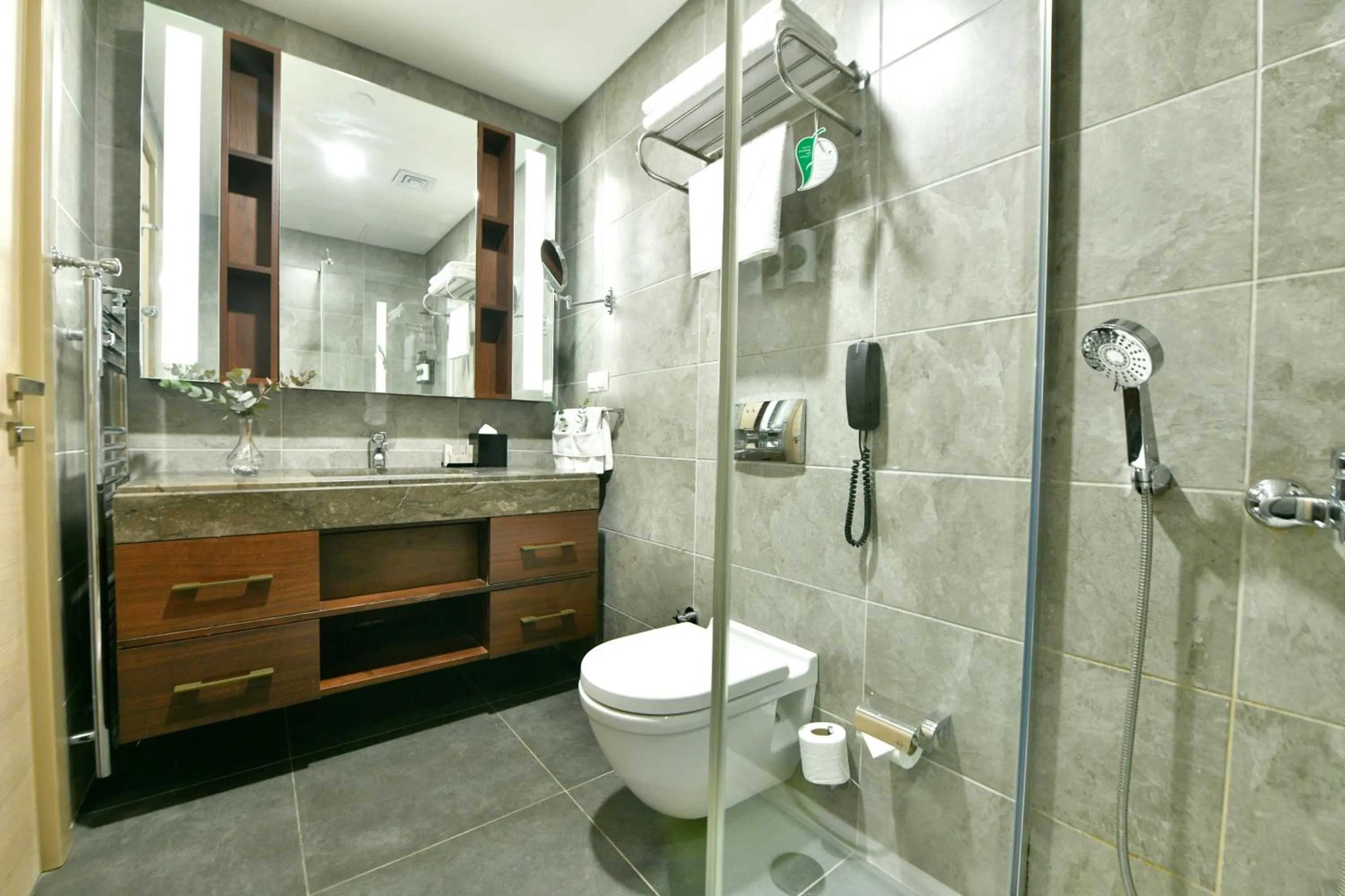 Toilet in Somerset Maslak Istanbul