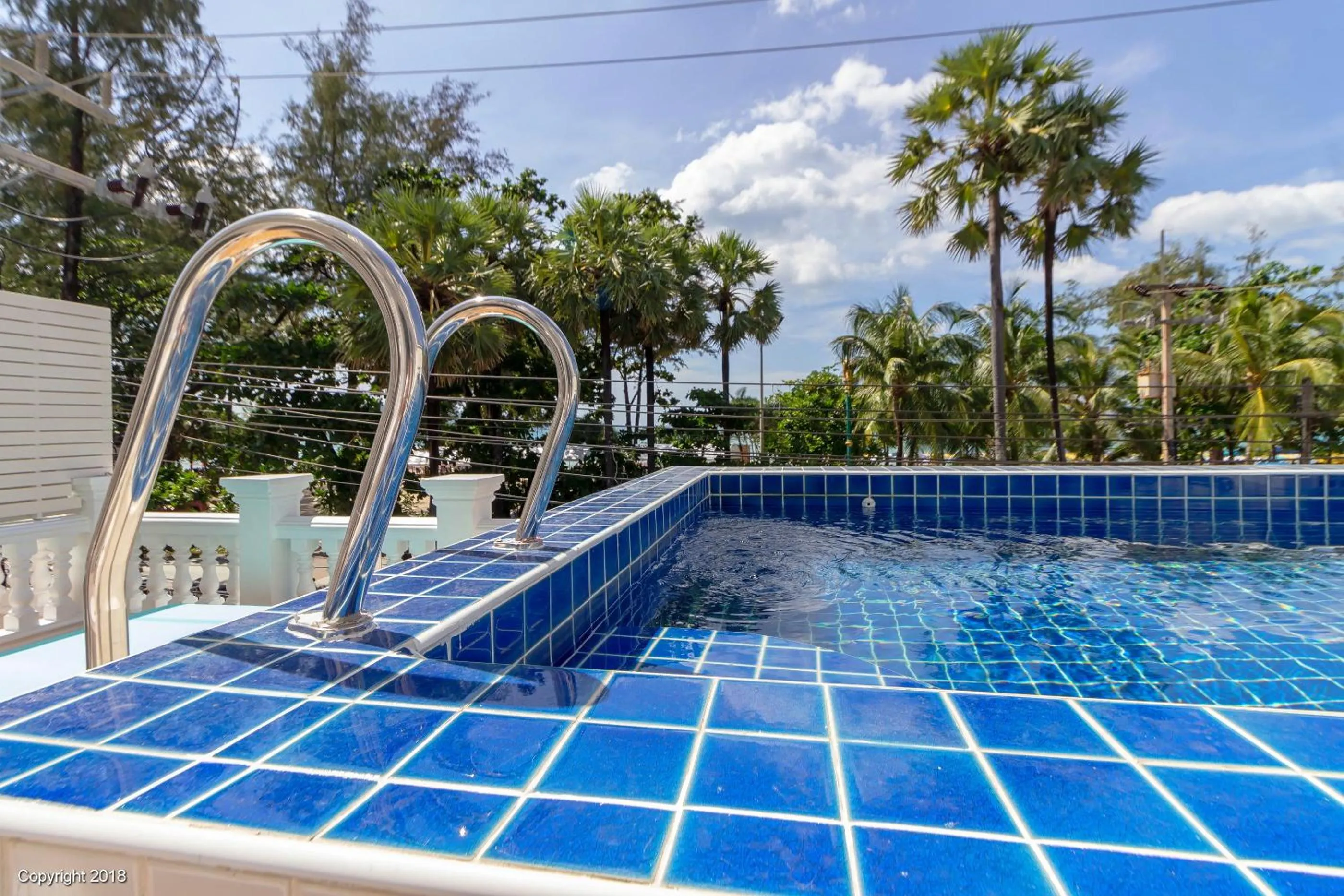 Swimming pool in Modern Living Residence