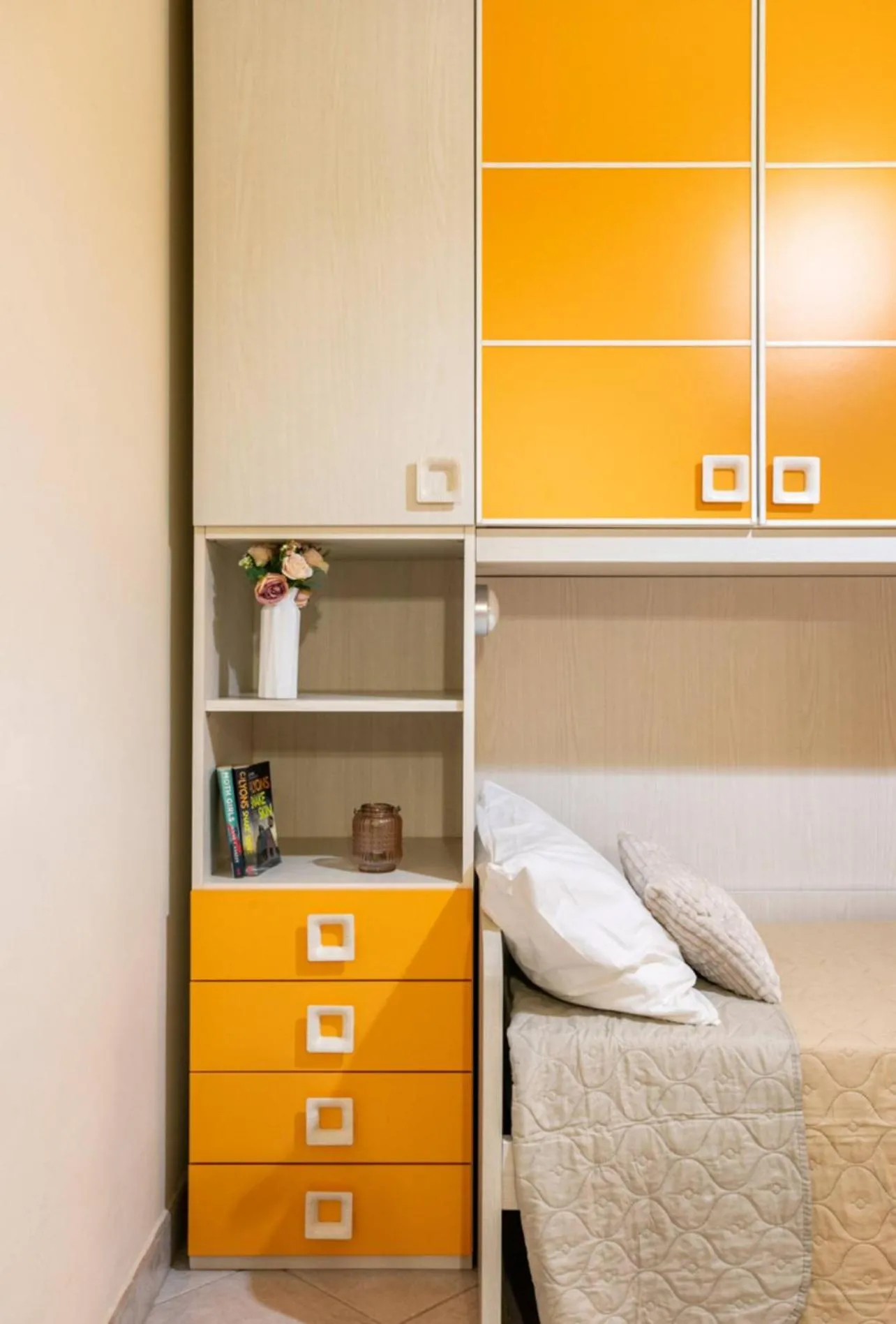 Bed in Aurora Apartment