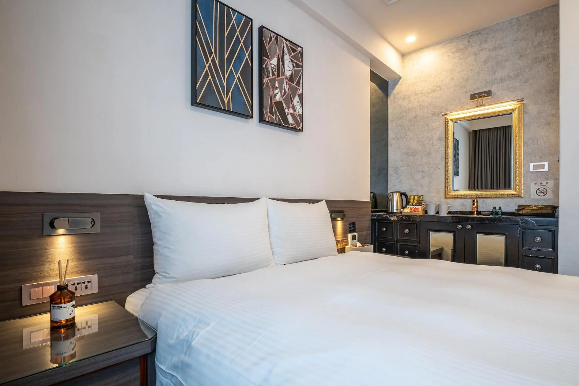 Bed in Dream Mansion Hotel