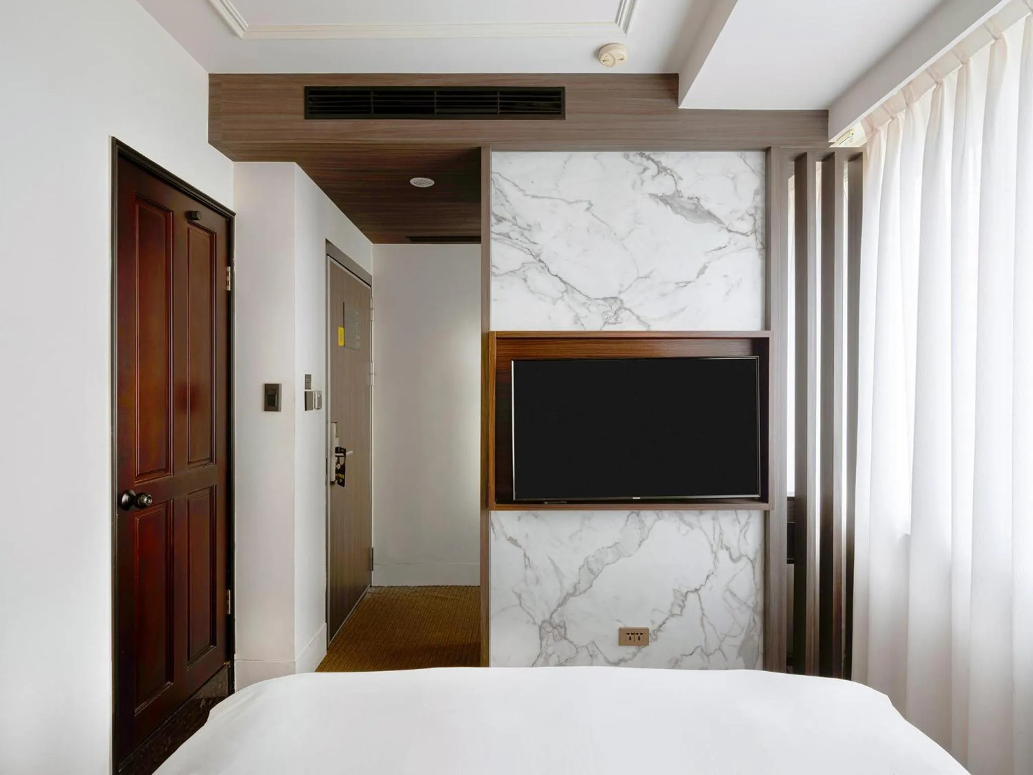 Photo of the whole room, Bed in Dream Mansion Hotel