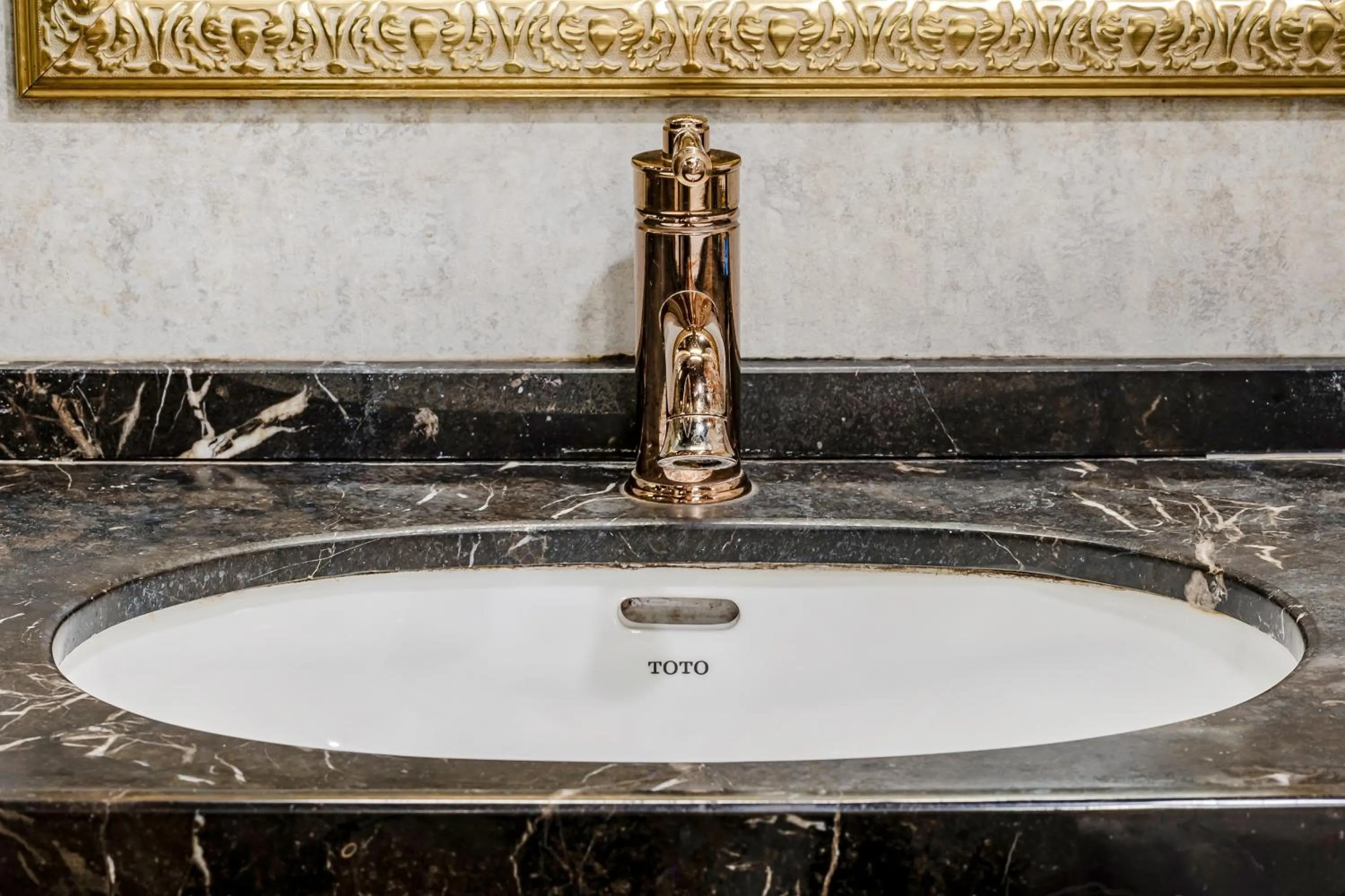 Toilet in Dream Mansion Hotel