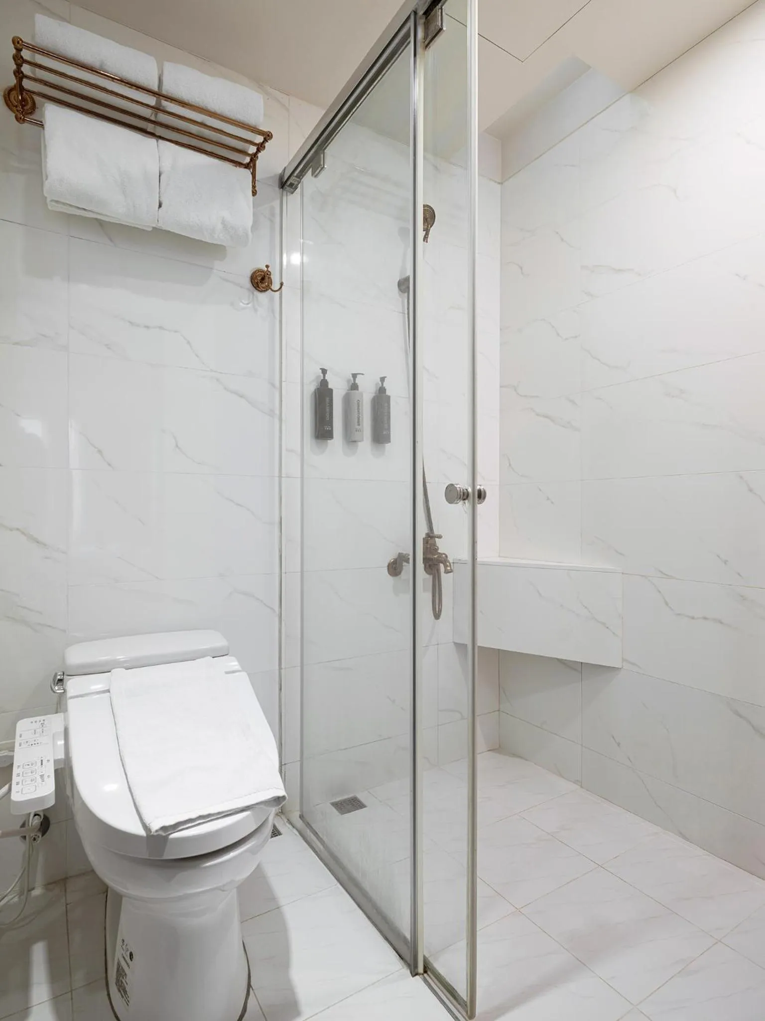 Bathroom in Dream Mansion Hotel