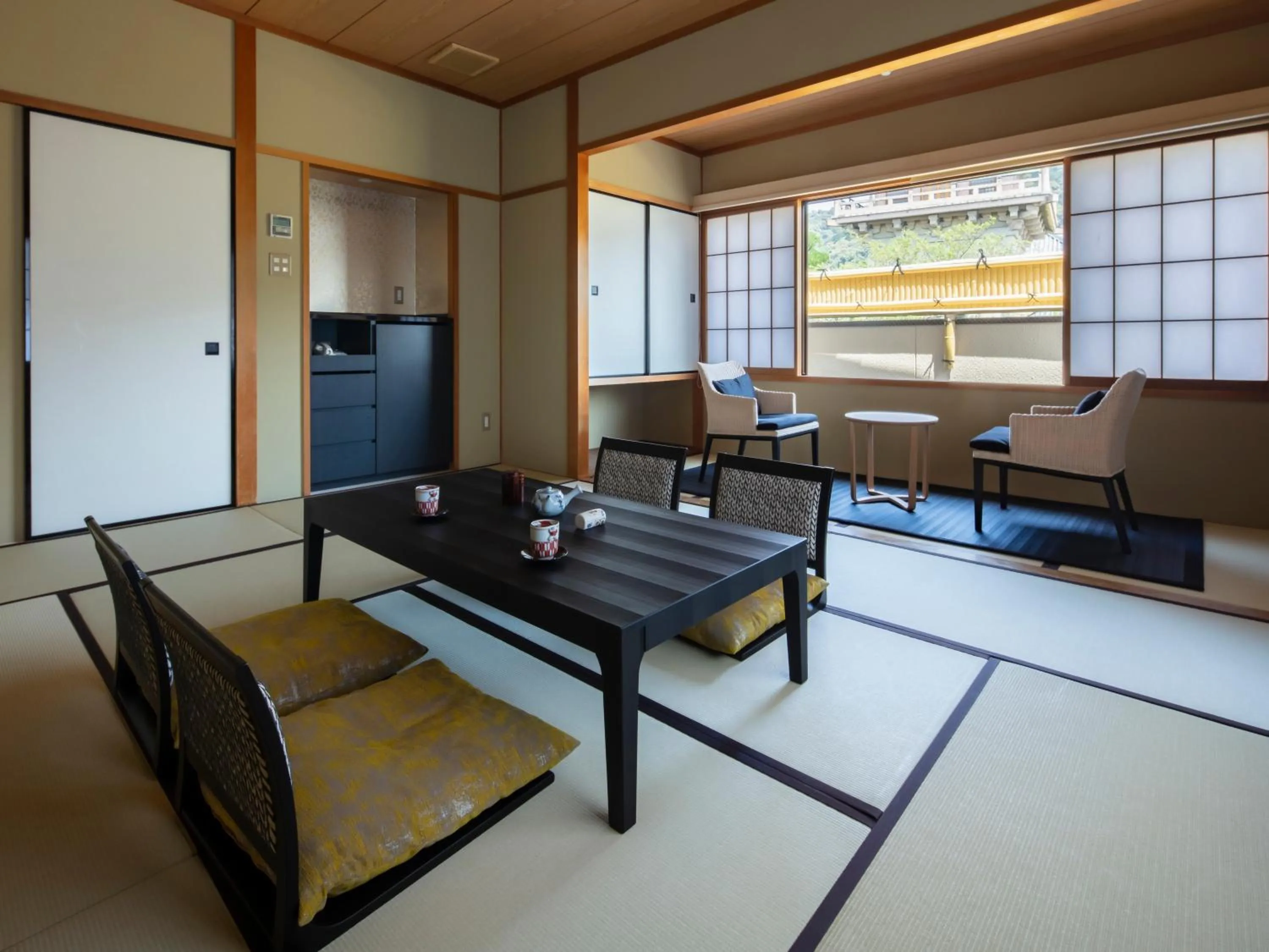 Photo of the whole room in Gion Ryokan Karaku