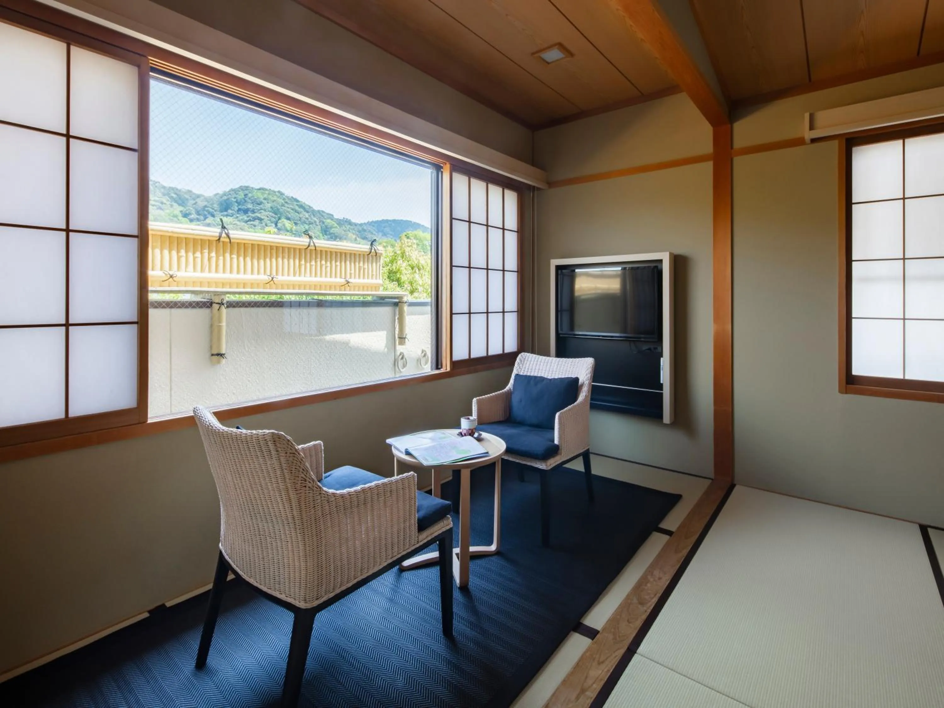 Photo of the whole room in Gion Ryokan Karaku