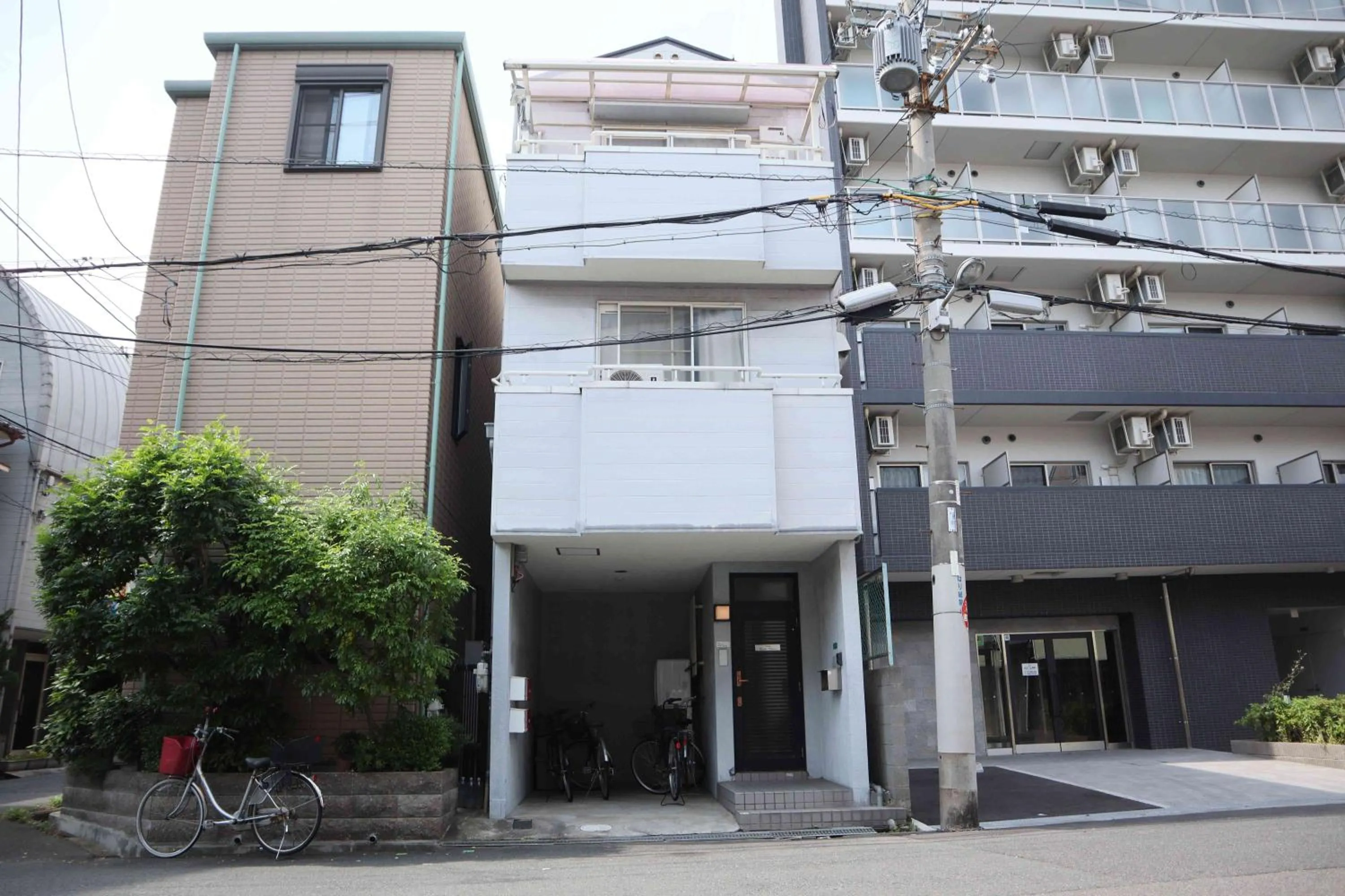 Happy Osaka House