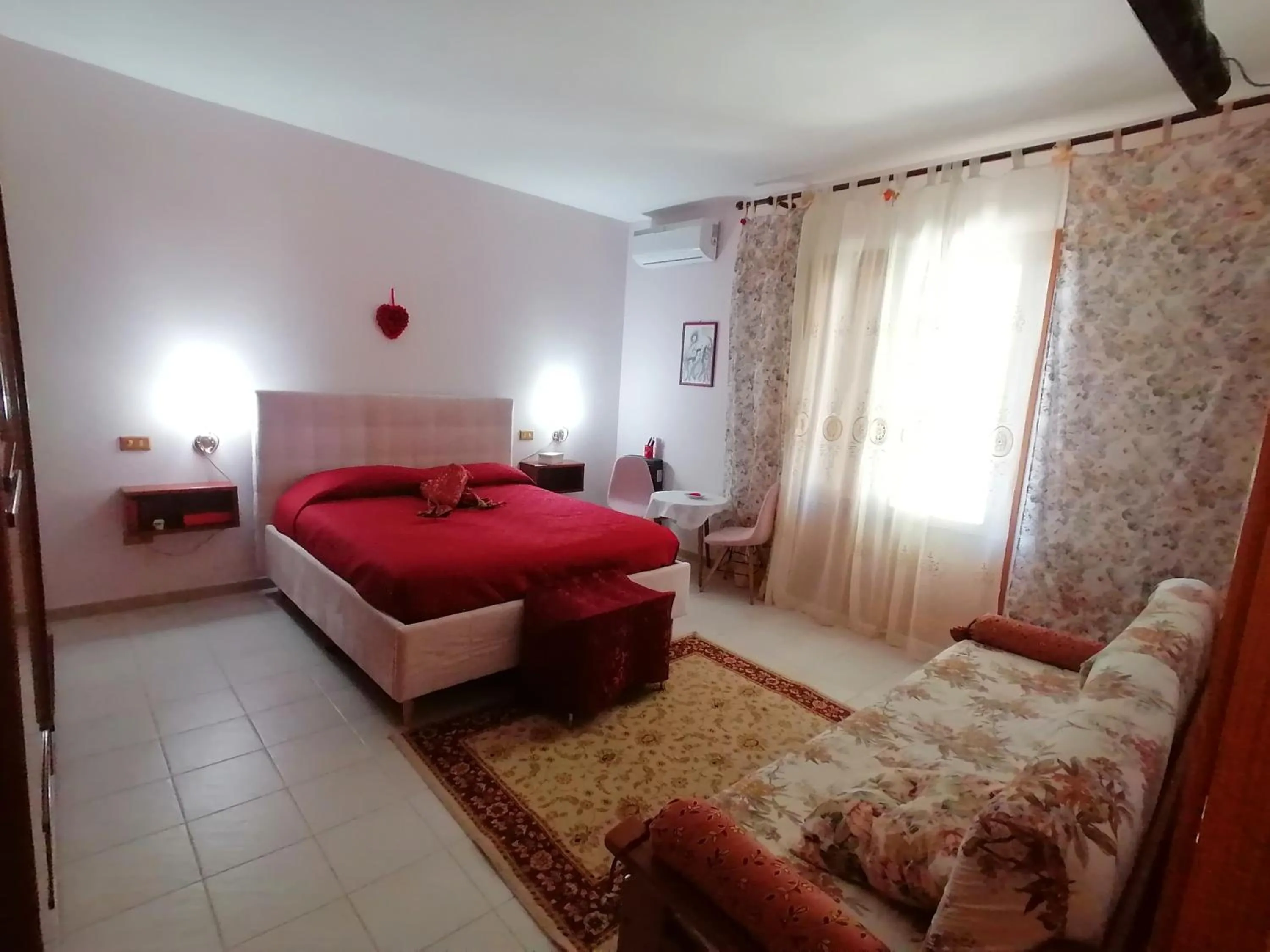 Bed in B&B Lo Smeraldo