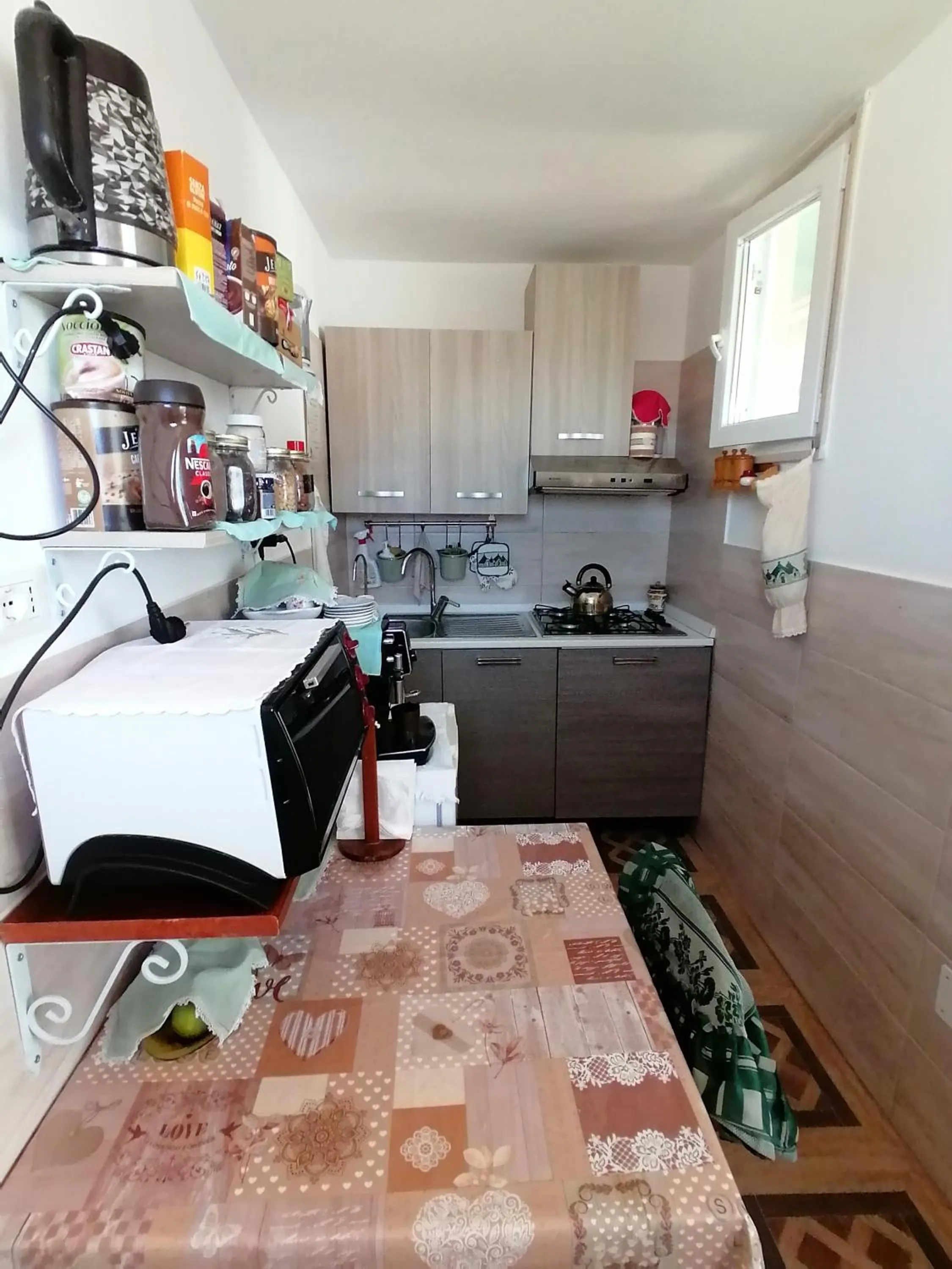 Kitchen or kitchenette in B&B Lo Smeraldo