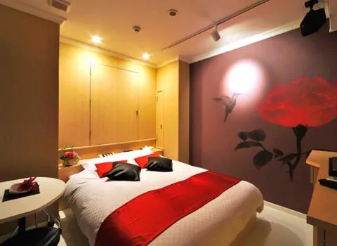 Hotel California Kaminarimon (Adult Only)