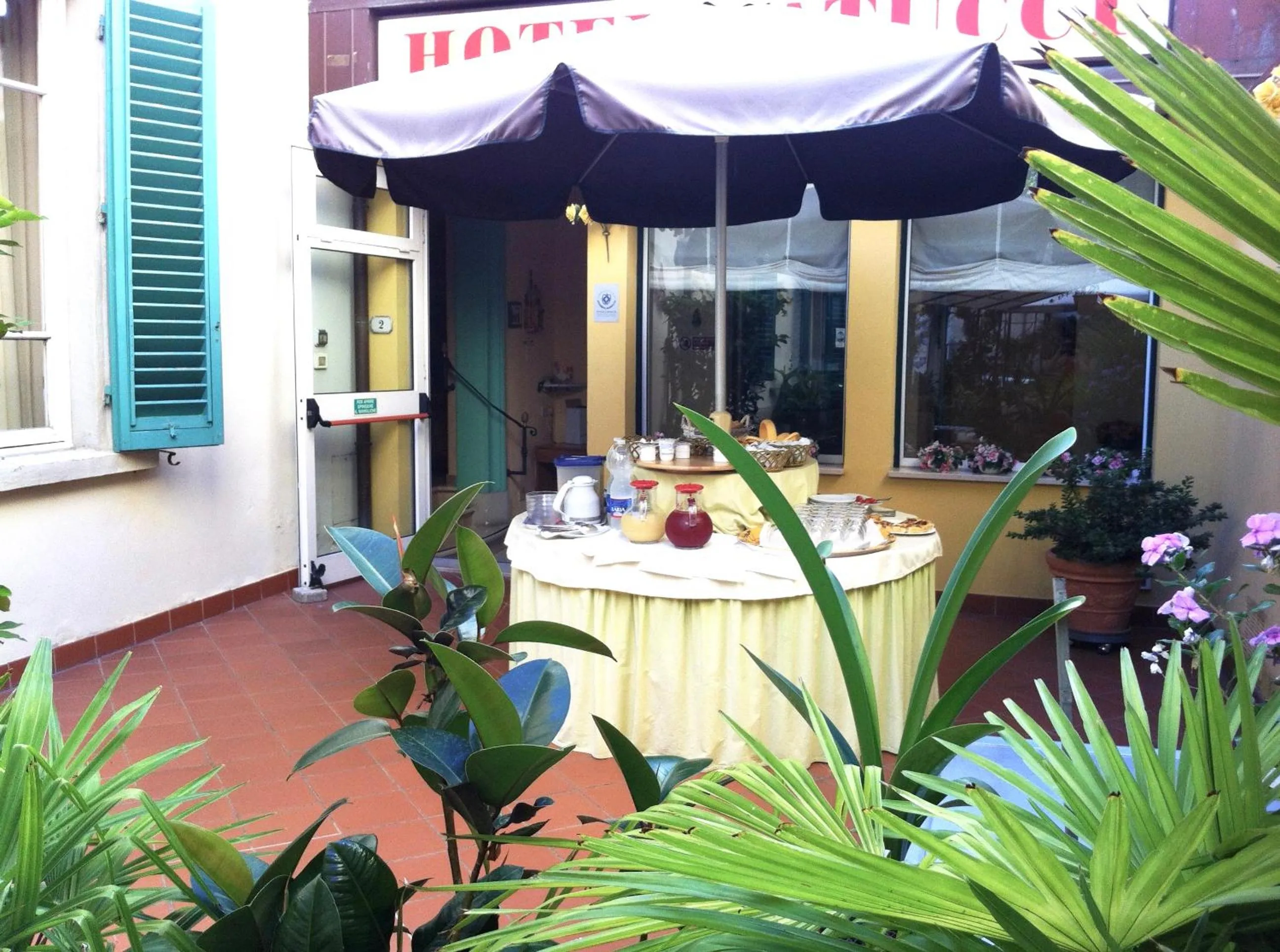 Patio in Albergo Natucci