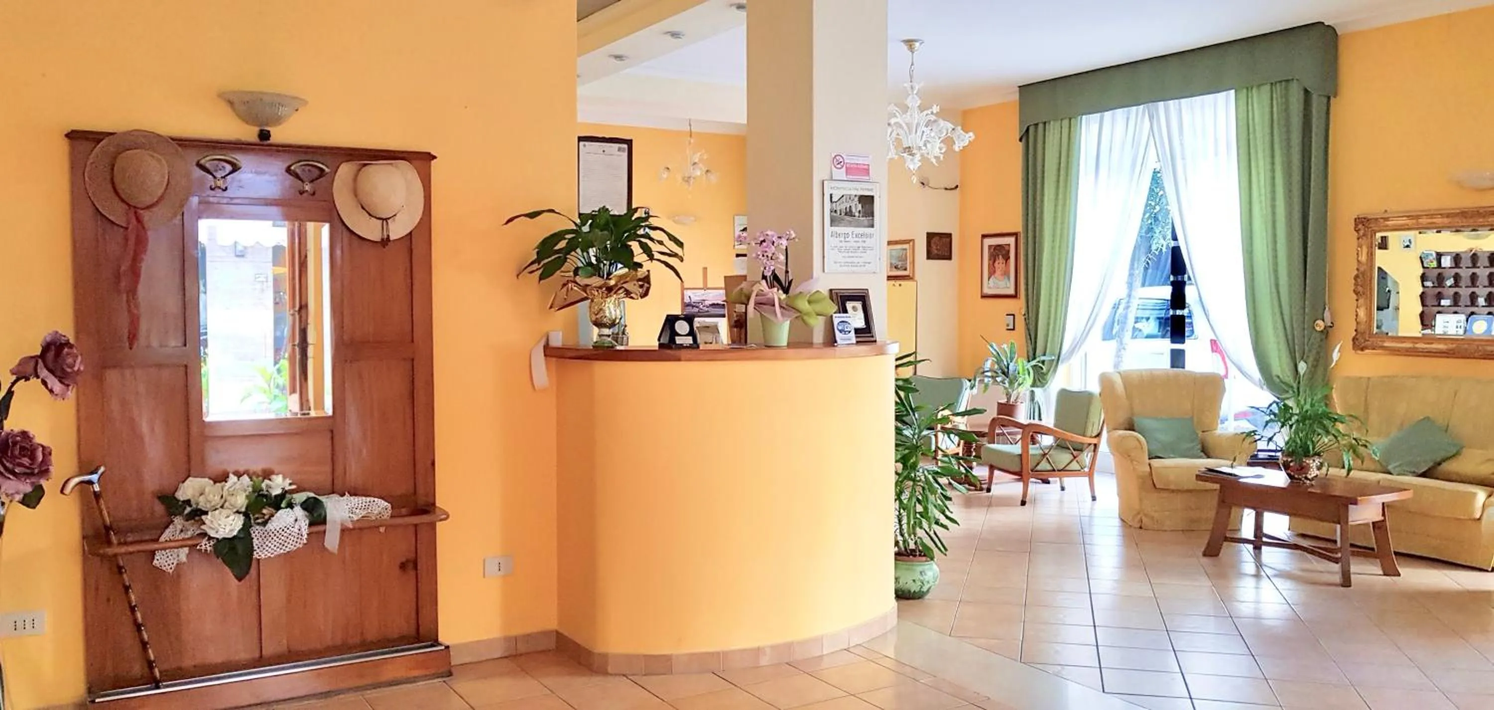 Lobby or reception in Albergo Natucci