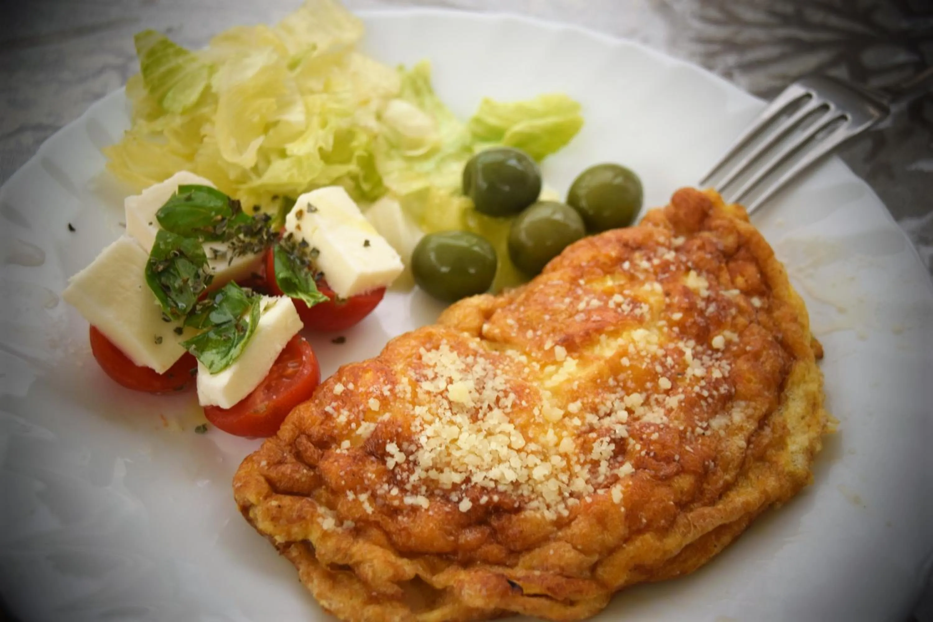 Breakfast in villa damecuta B&B