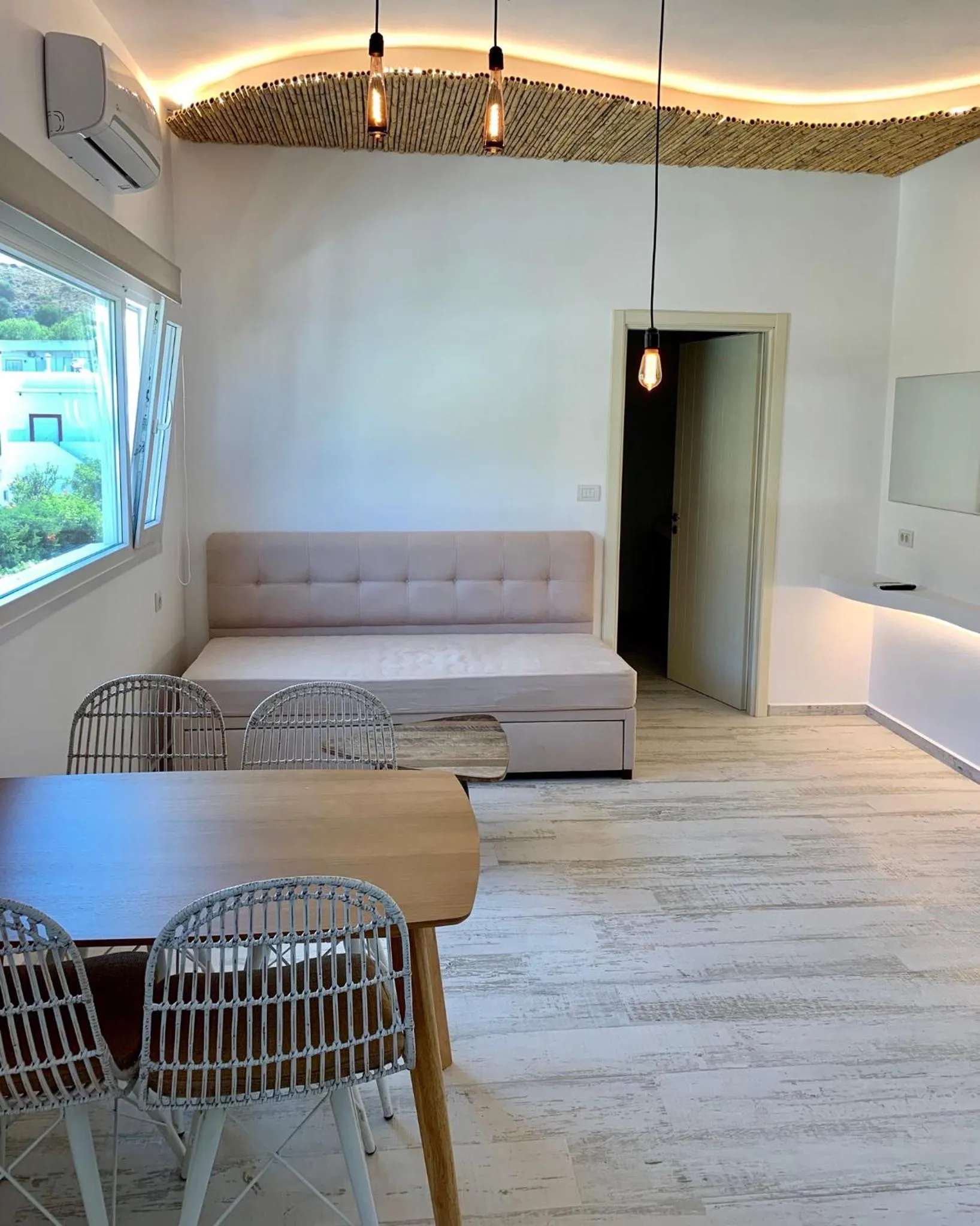 Alidian bay Suites Leros