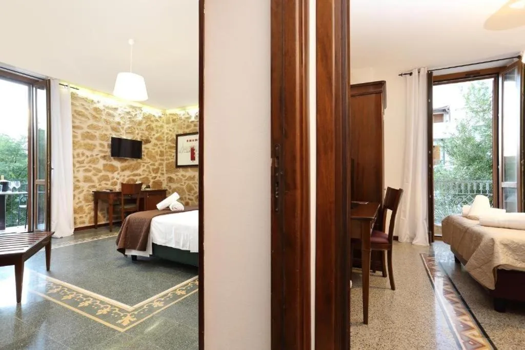 Bed in Double B Maison De Charme