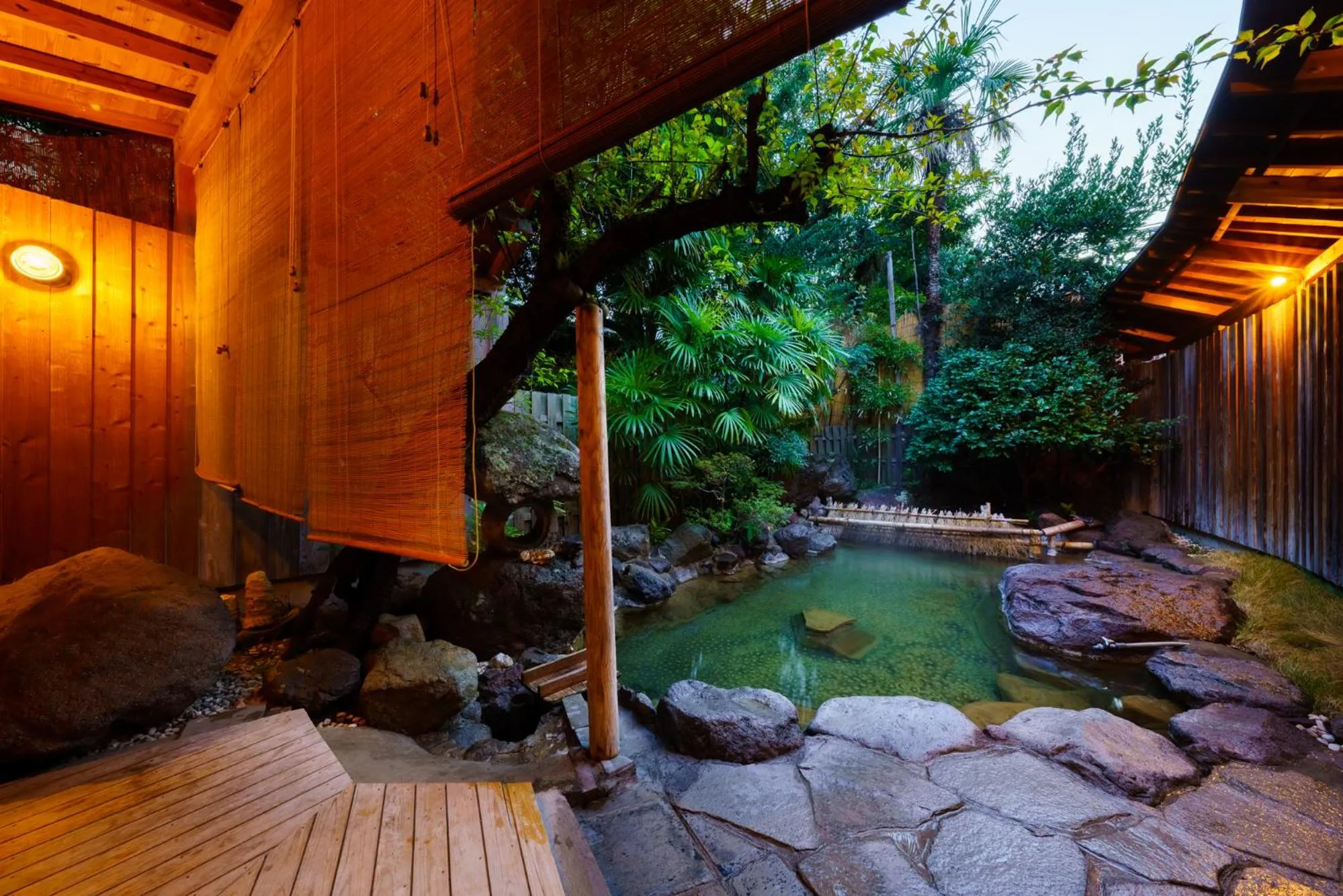 Open Air Bath in Yamada Bessou くつろぎの温泉宿 山田別荘