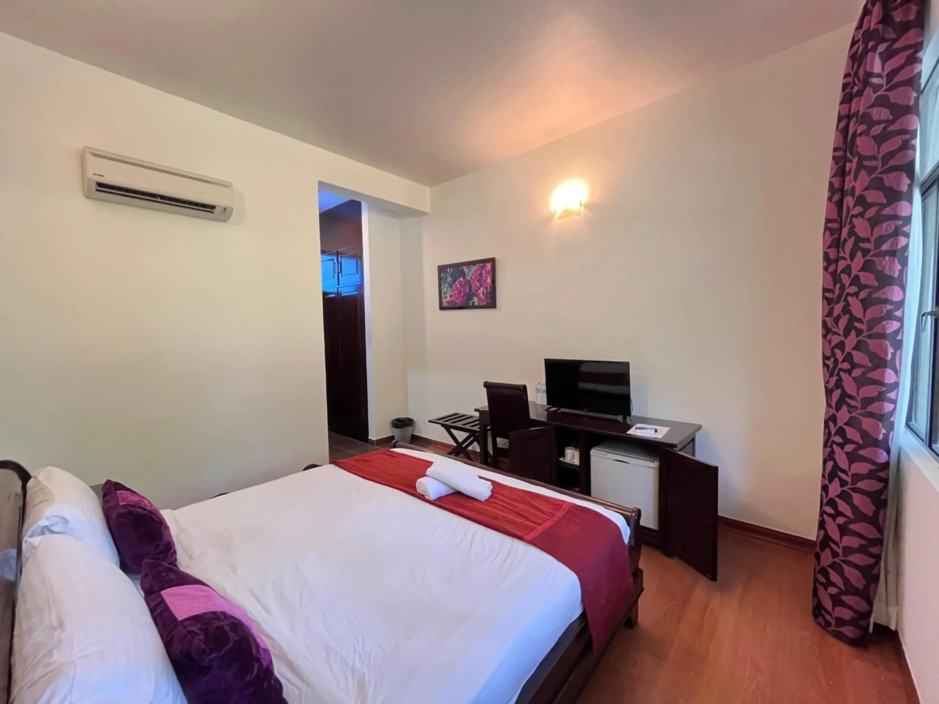 Photo of the whole room, Bed in ēRYA by SURIA Janda Baik Photo of the whole room, Bed in ēRYA by SURIA Janda Baik