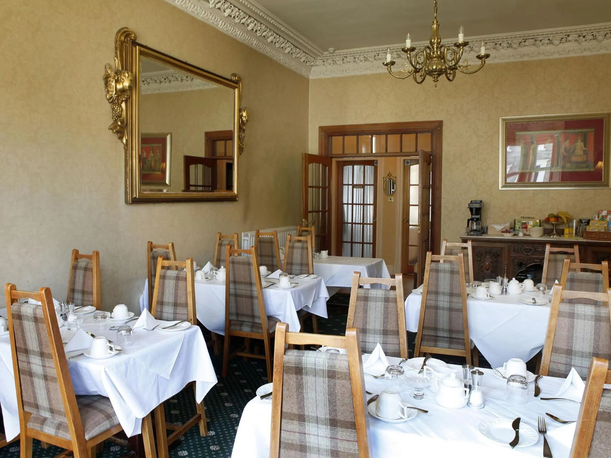 Dining area in Abbotsford Guest House
