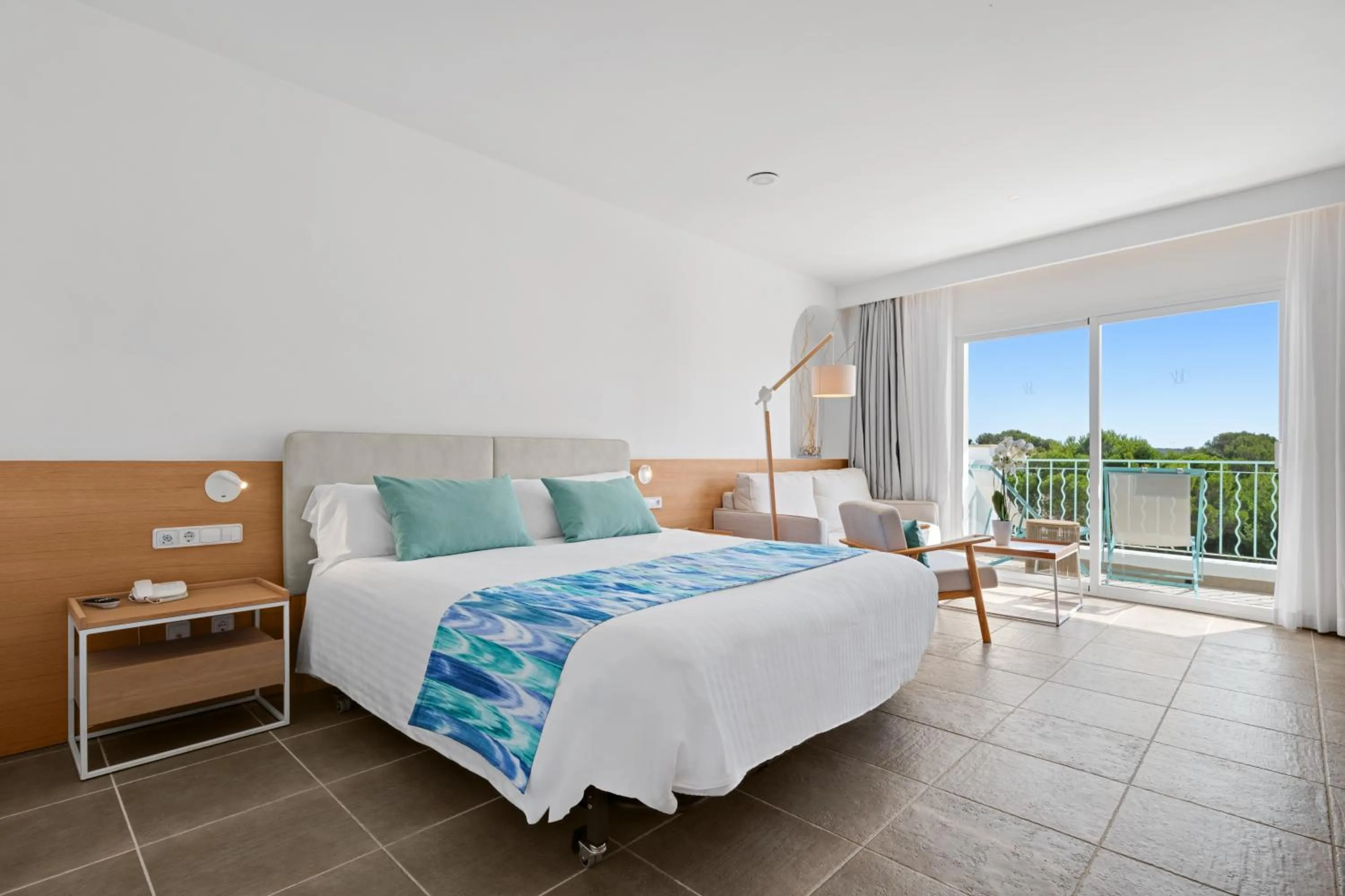 Bed in Hotel Villa Chiquita - Adults Only - Over 12
