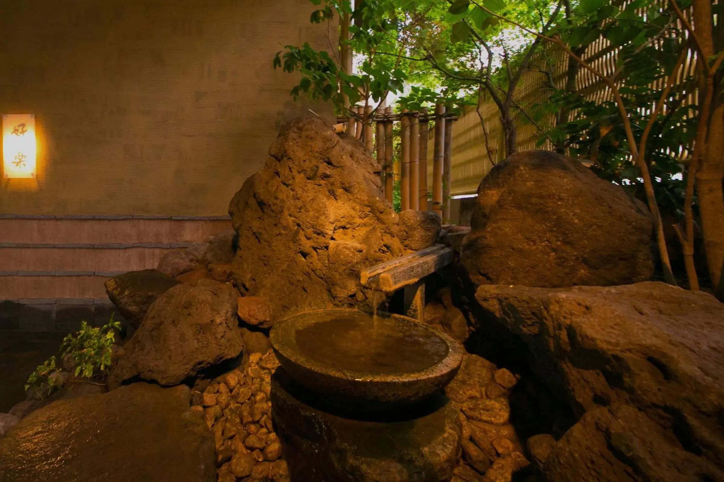 Facade/entrance in Hotel Koraku Facade/entrance in Hotel Koraku