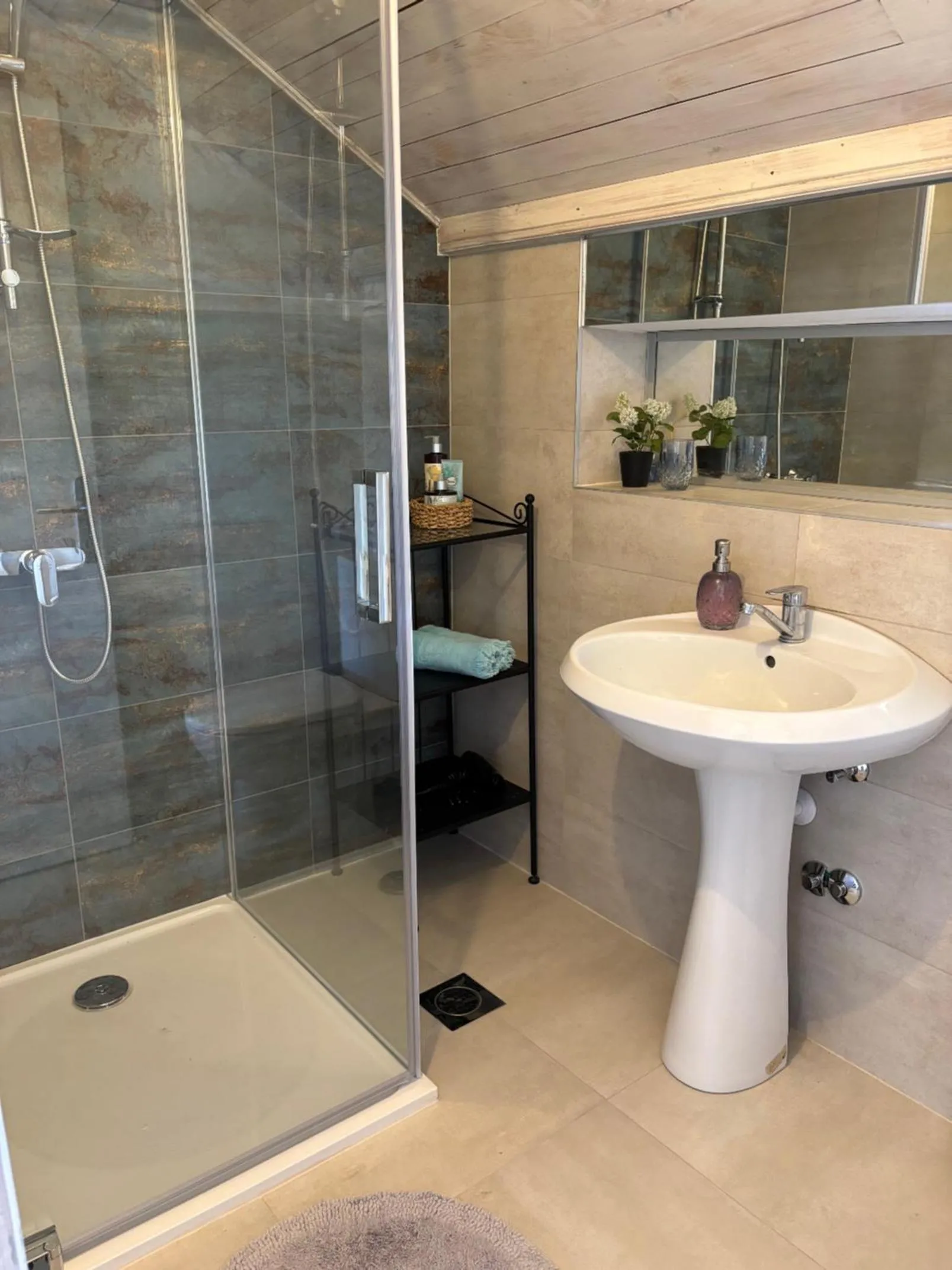 Shower in Seaside Holiday Home Andrija