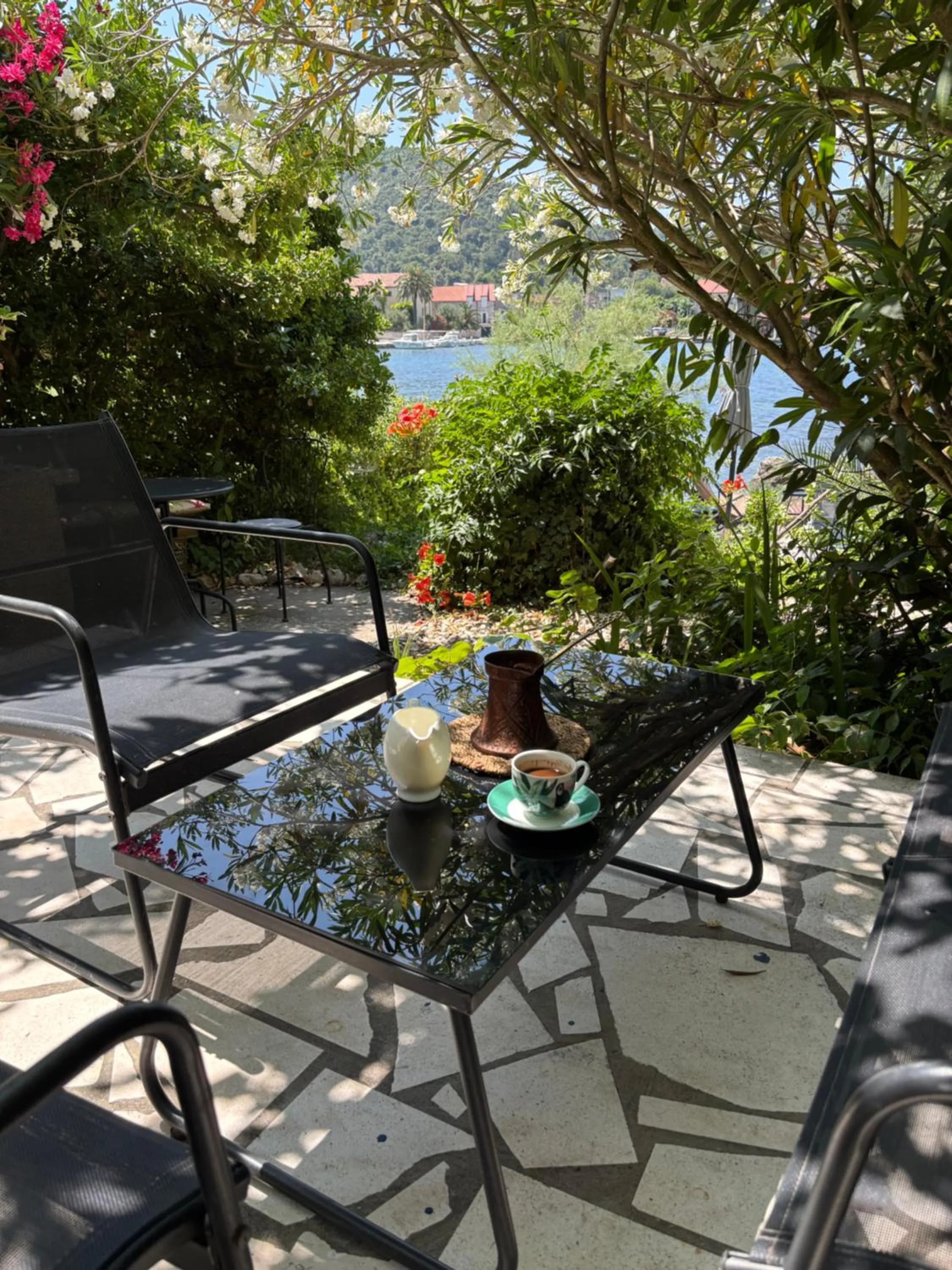 Garden in Seaside Holiday Home Andrija