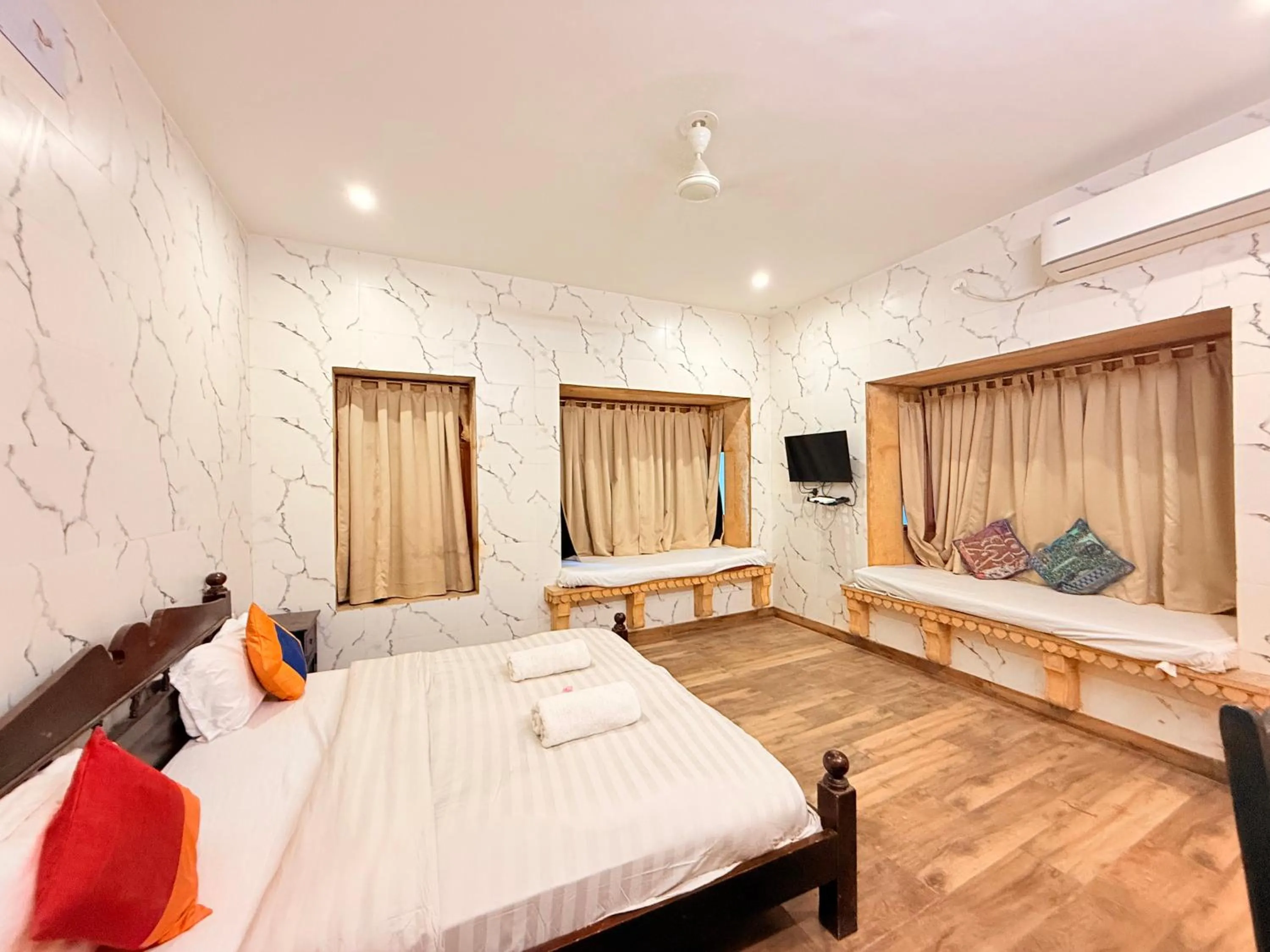 Bed in Wonbin Safari Jaisalmer