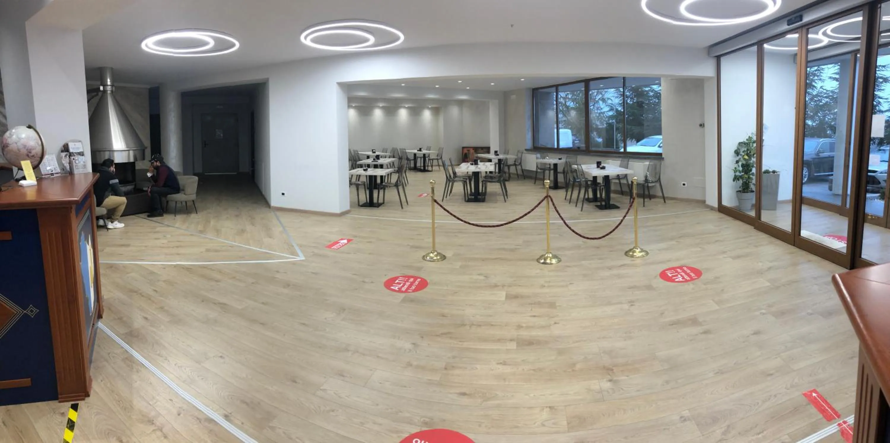 Lobby or reception in Hotel Theotokos