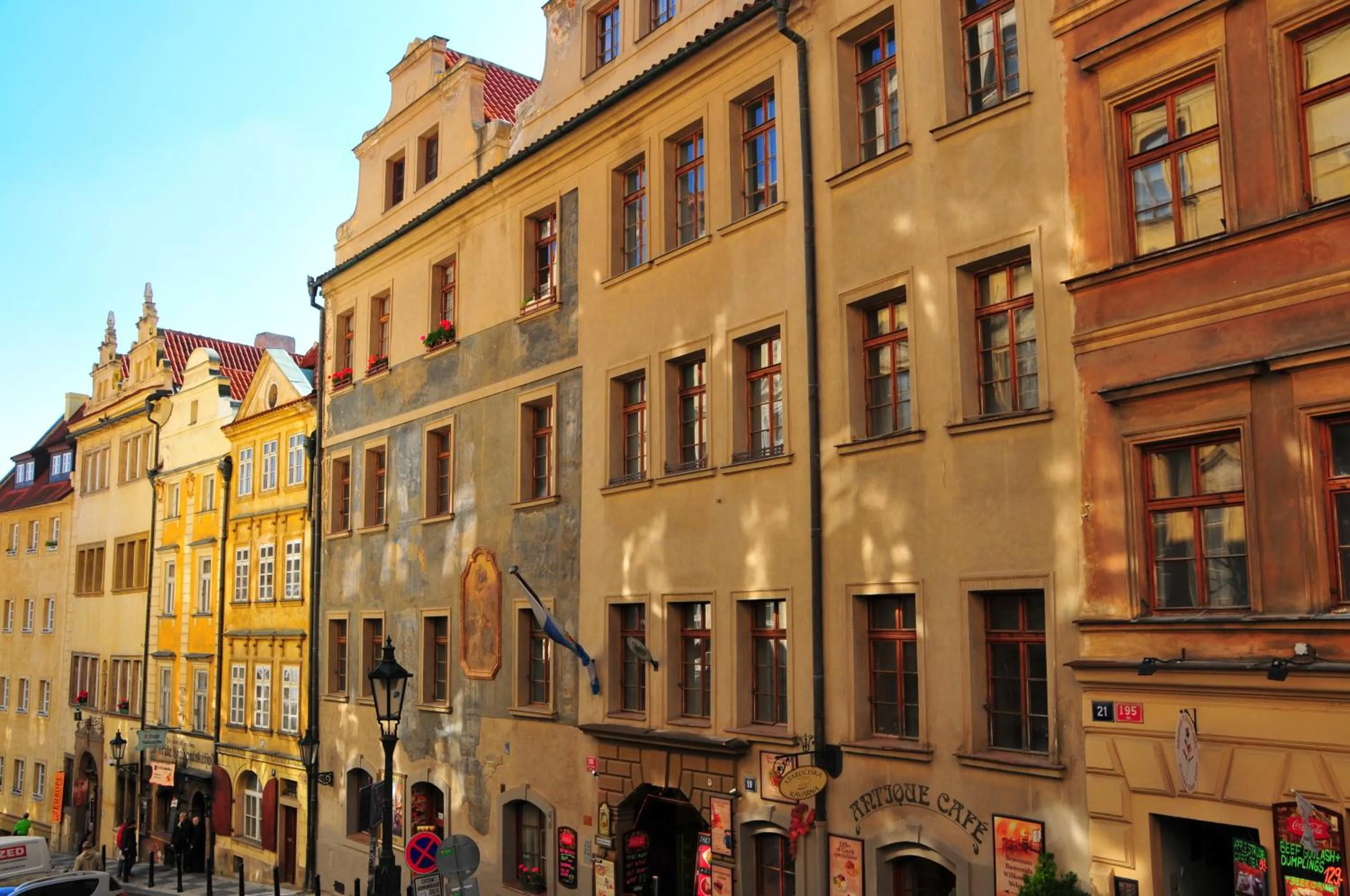 Facade/entrance in Residence Thunovska