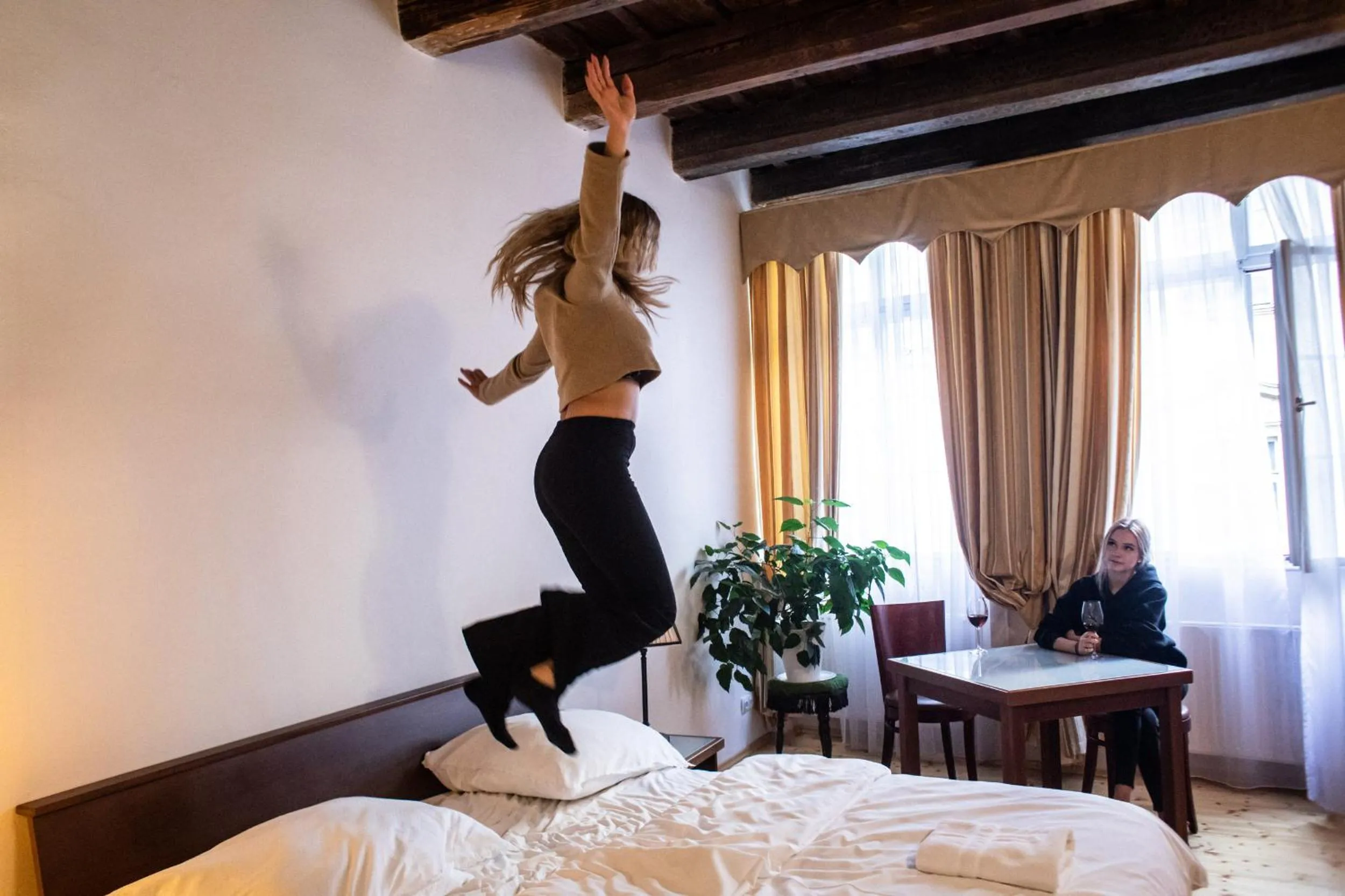 group of guests, Bed in Residence Thunovska