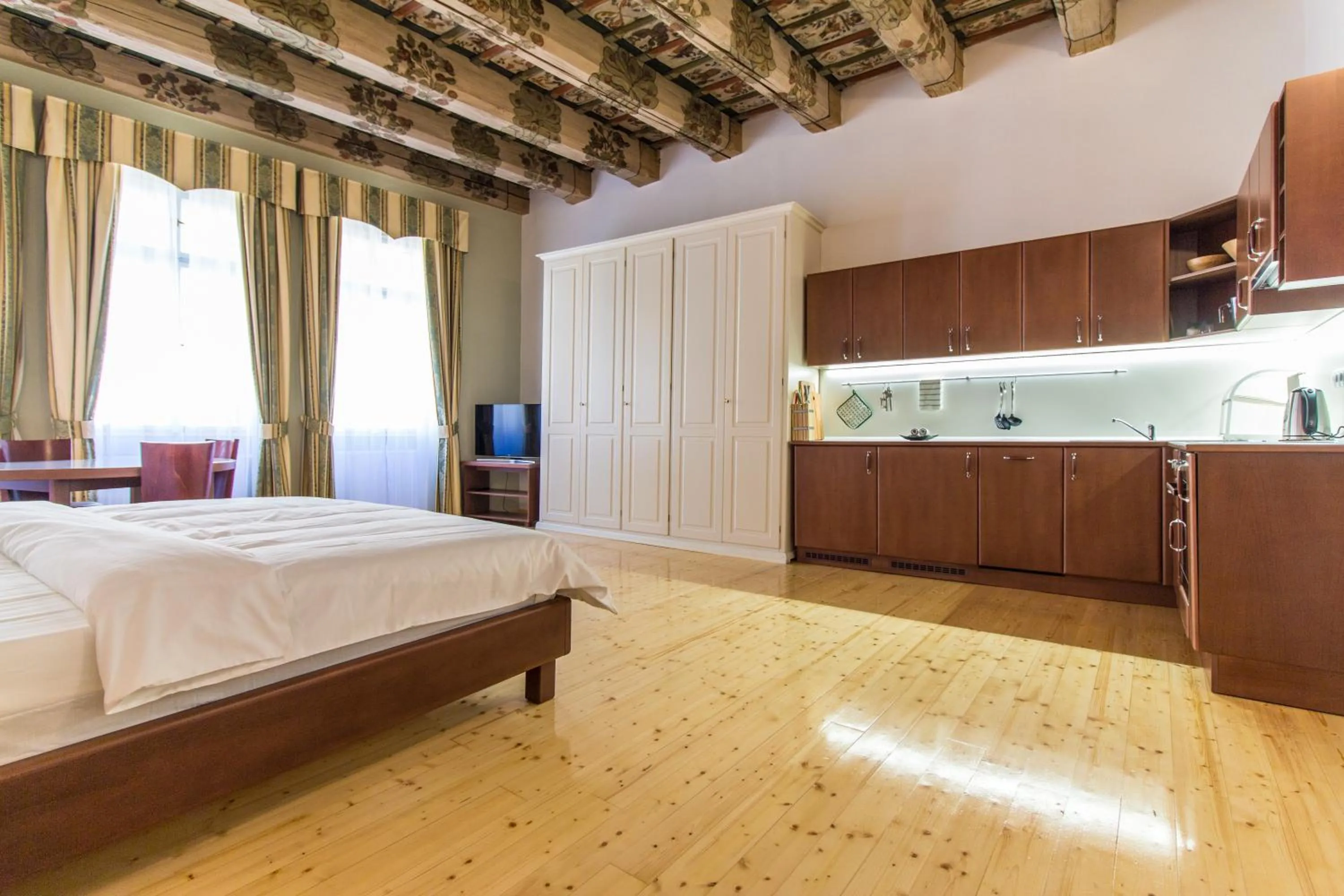 Bedroom, Bed in Residence Thunovska