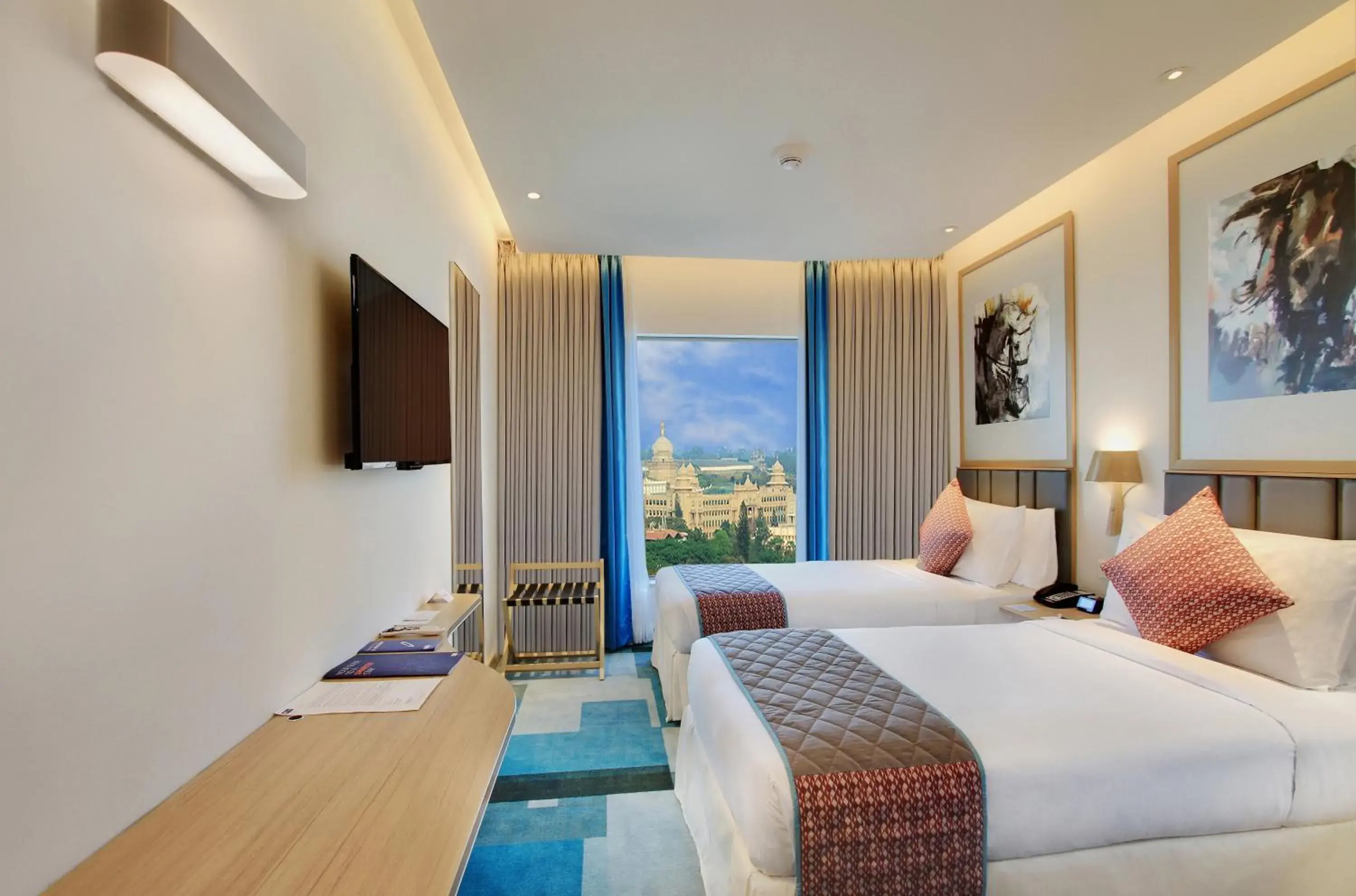 Standard Room with Two Single Beds - single occupancy in Holiday Inn Bengaluru Racecourse by IHG Standard Room with Two Single Beds - single occupancy in Holiday Inn Bengaluru Racecourse by IHG