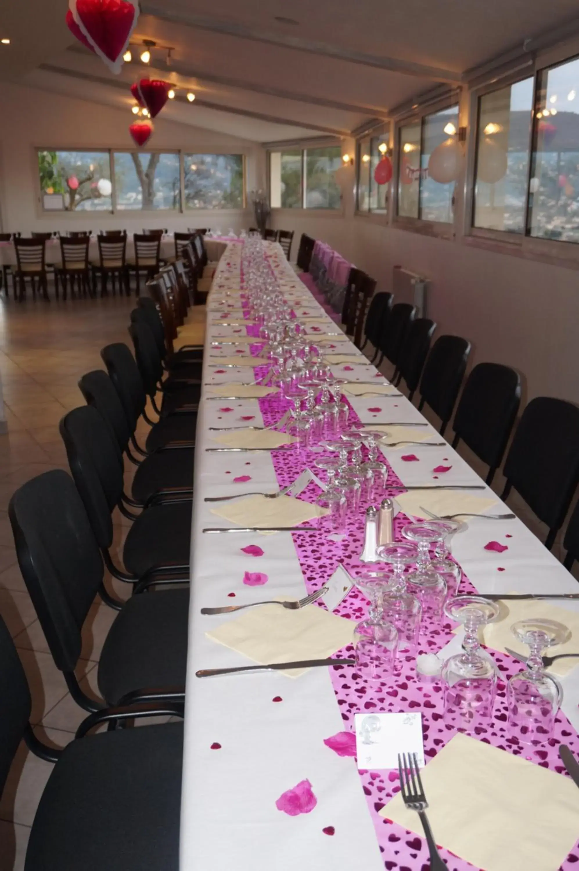 Restaurant/places to eat in Logis Hotel Le Col De L'ange Restaurant/places to eat in Logis Hotel Le Col De L'ange