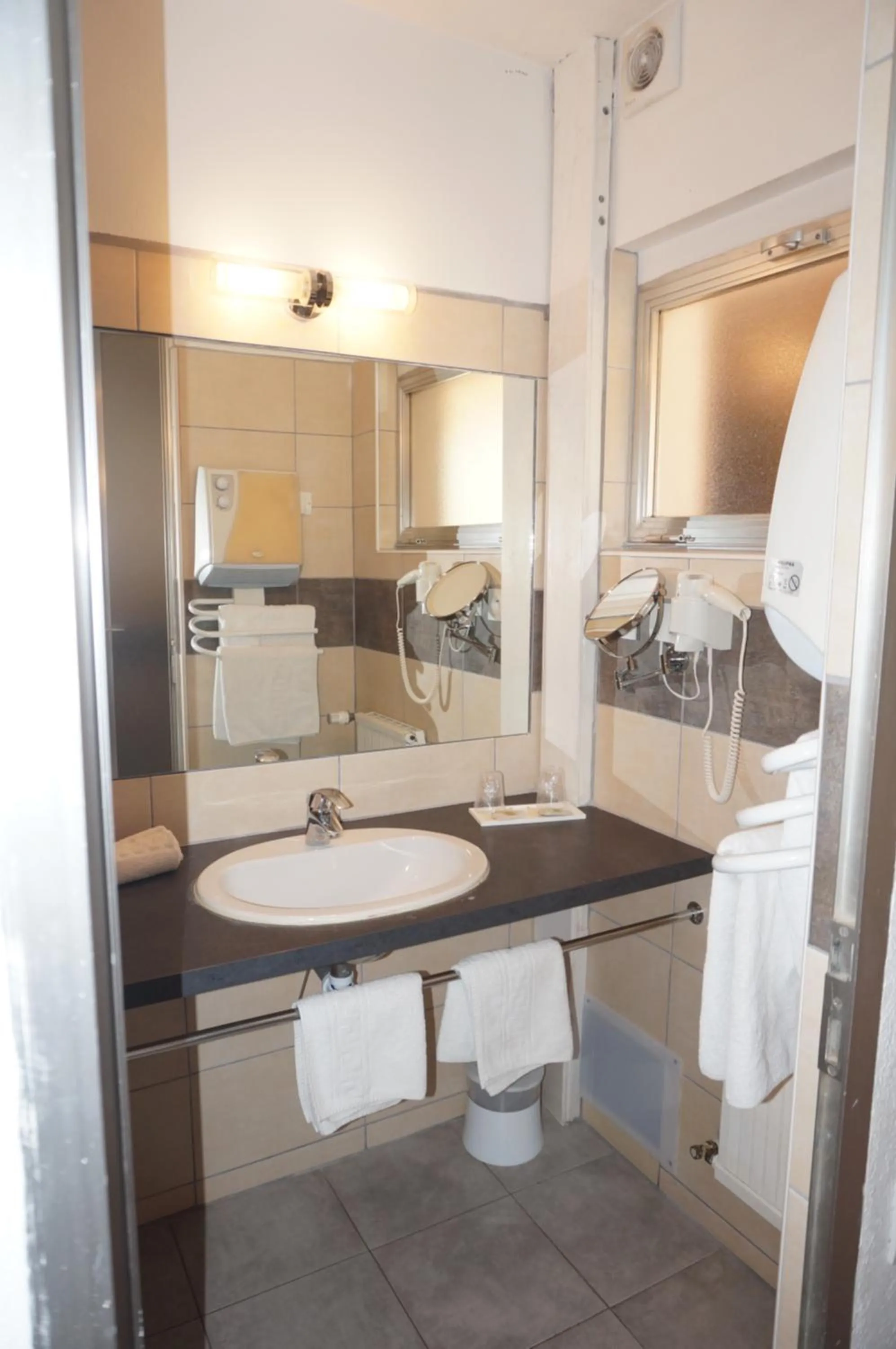 Day in Logis Hotel Le Col De L'ange