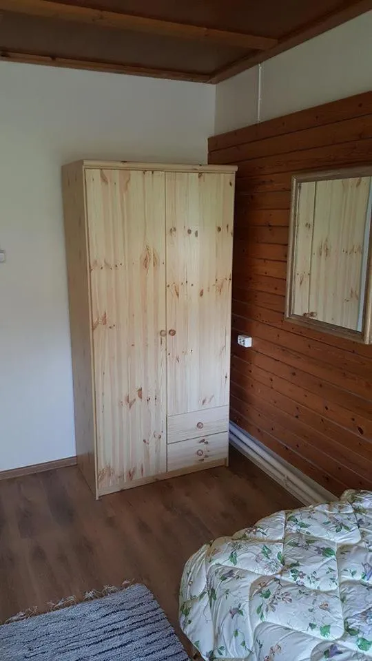 Twin Room with City View - single occupancy in Järva Jahindusklubi HOSTEL