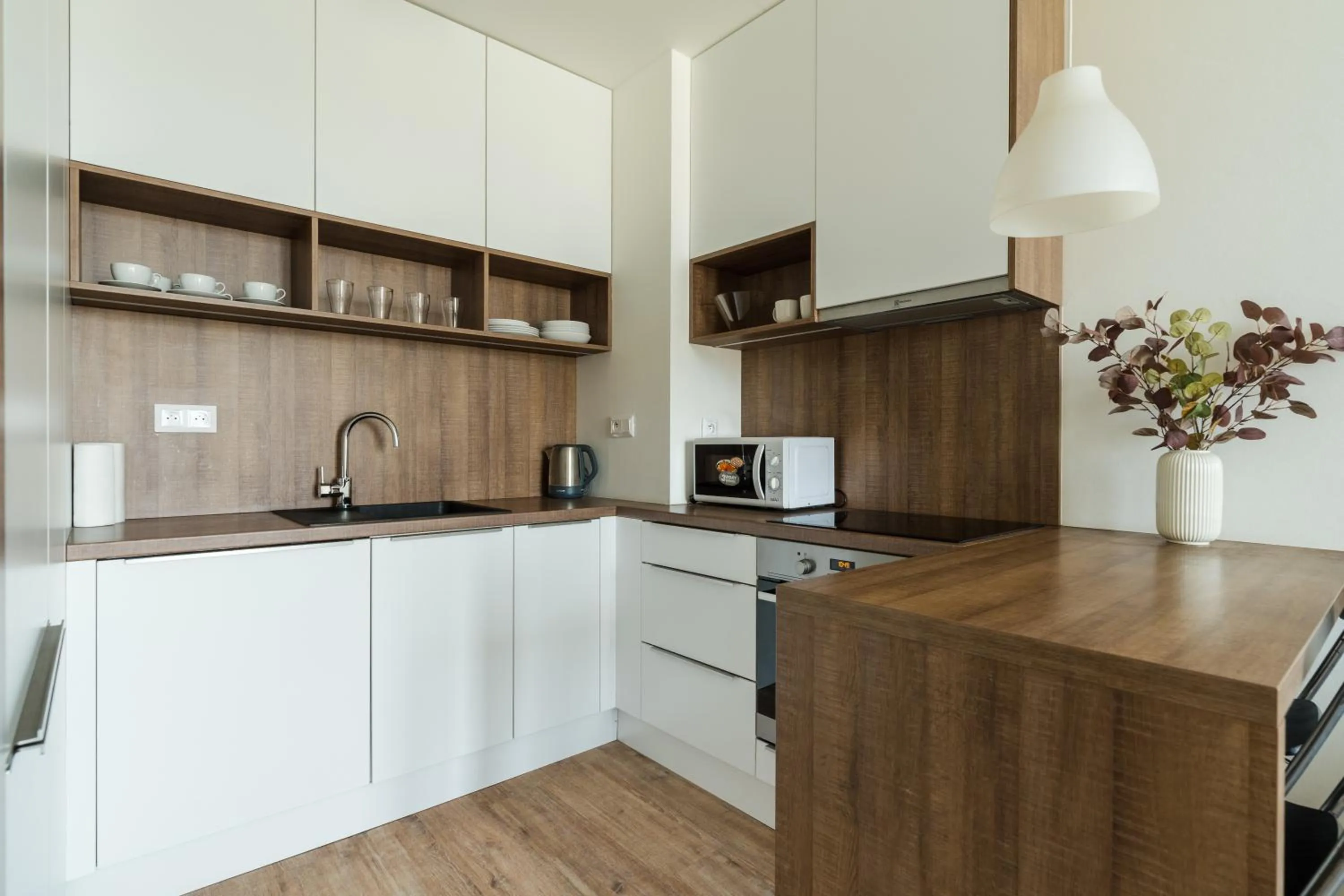 Kitchen or kitchenette in Apollis Business&Budget by Ambiente