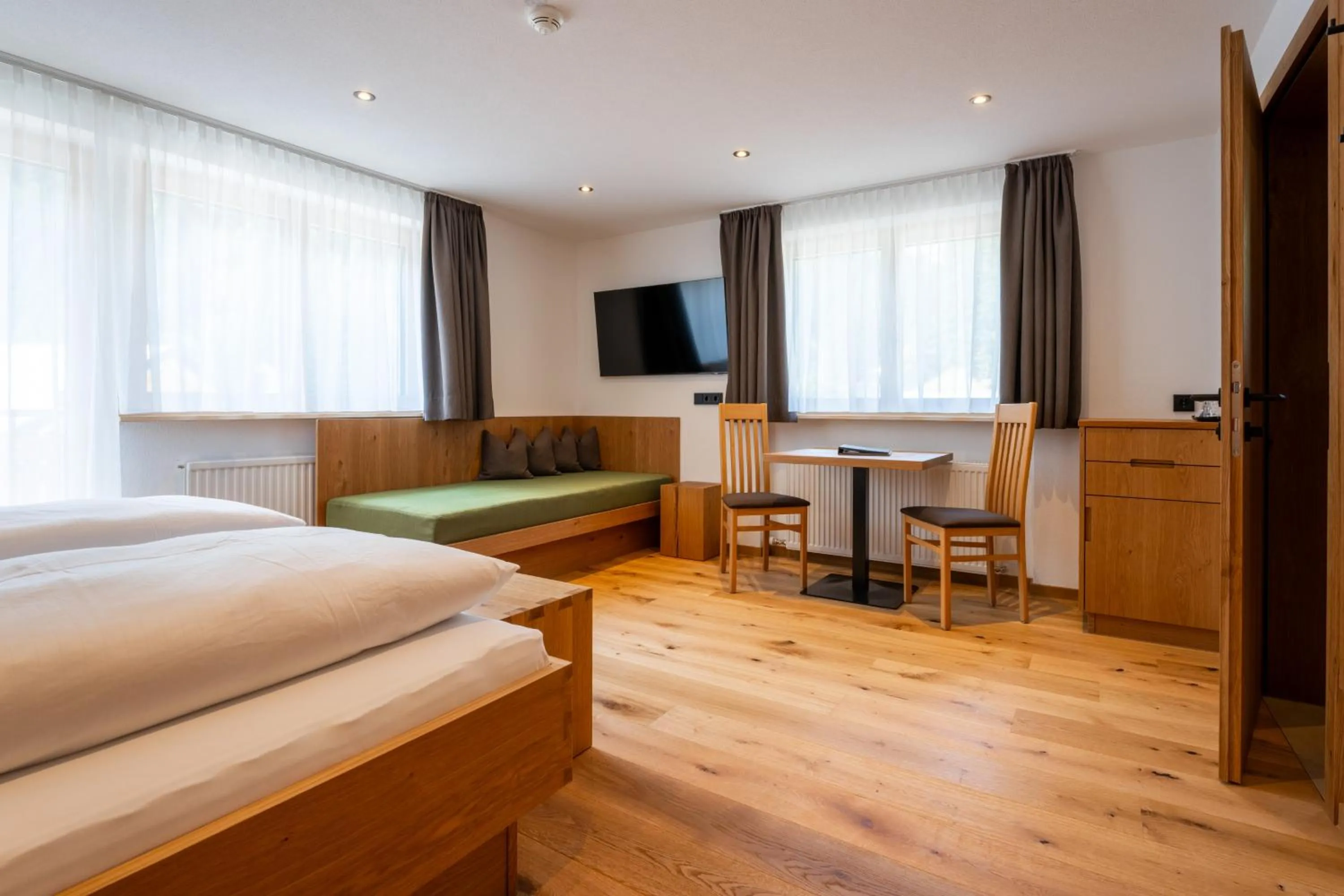 Photo of the whole room in Hotel Garni Krumbach