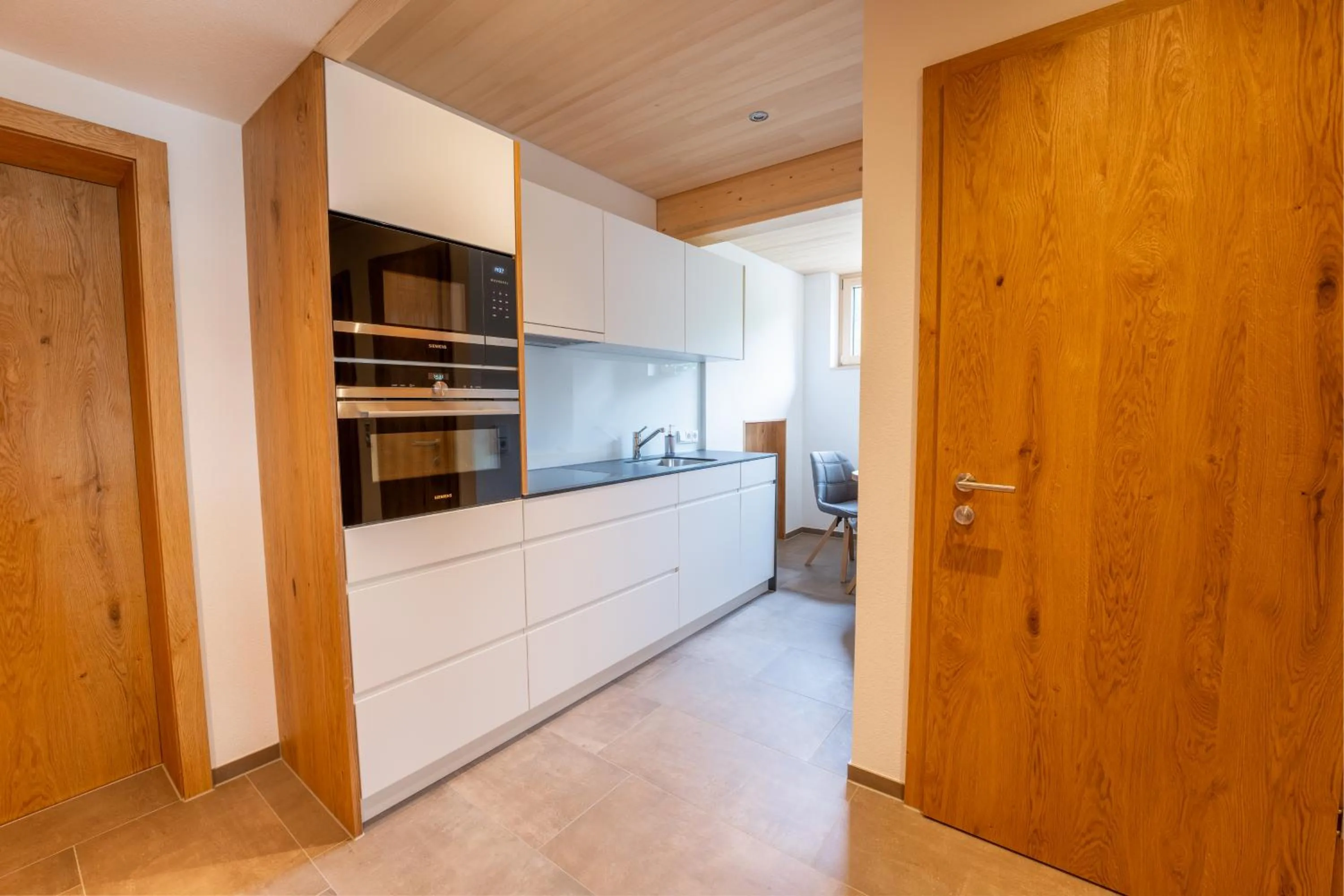 Kitchen or kitchenette in Hotel Garni Krumbach