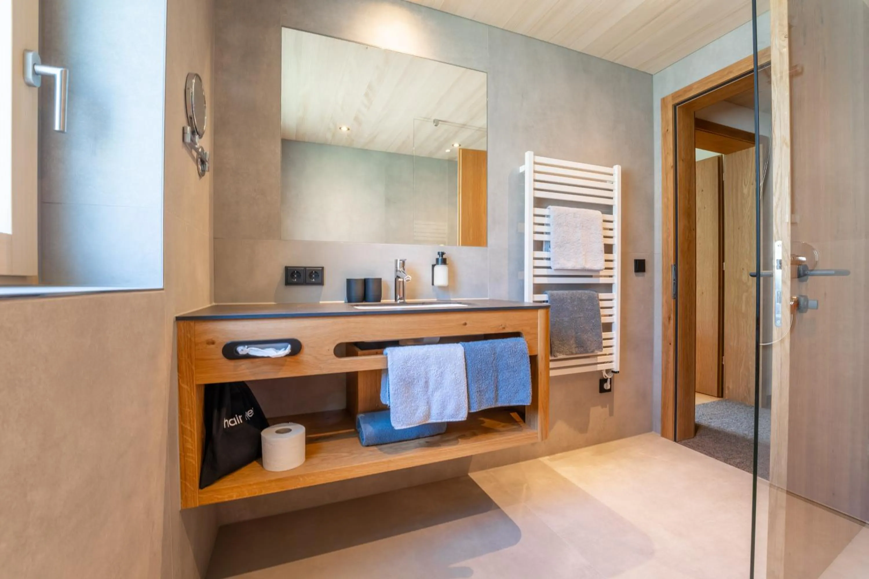 Bathroom in Hotel Garni Krumbach