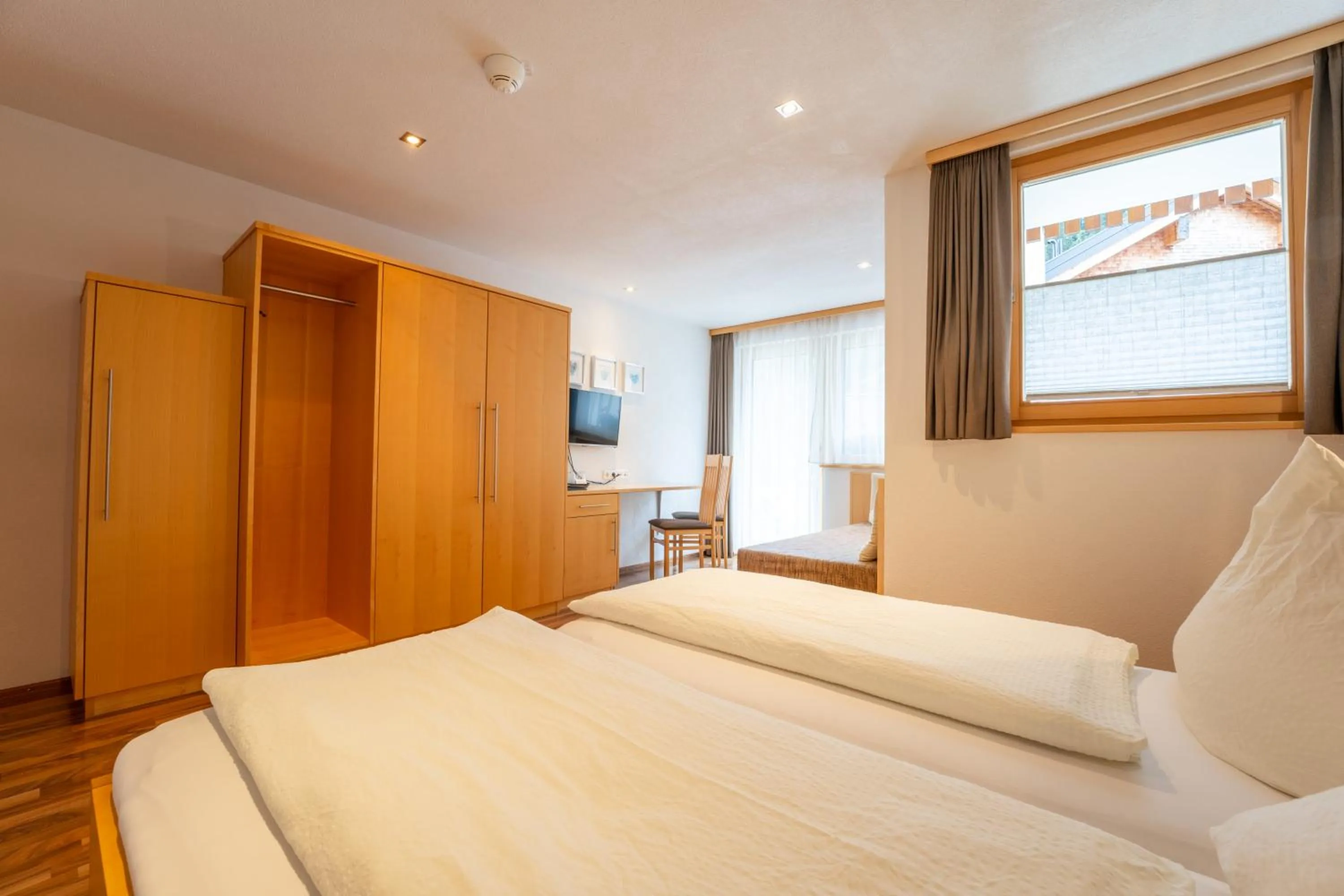 Bed in Hotel Garni Krumbach