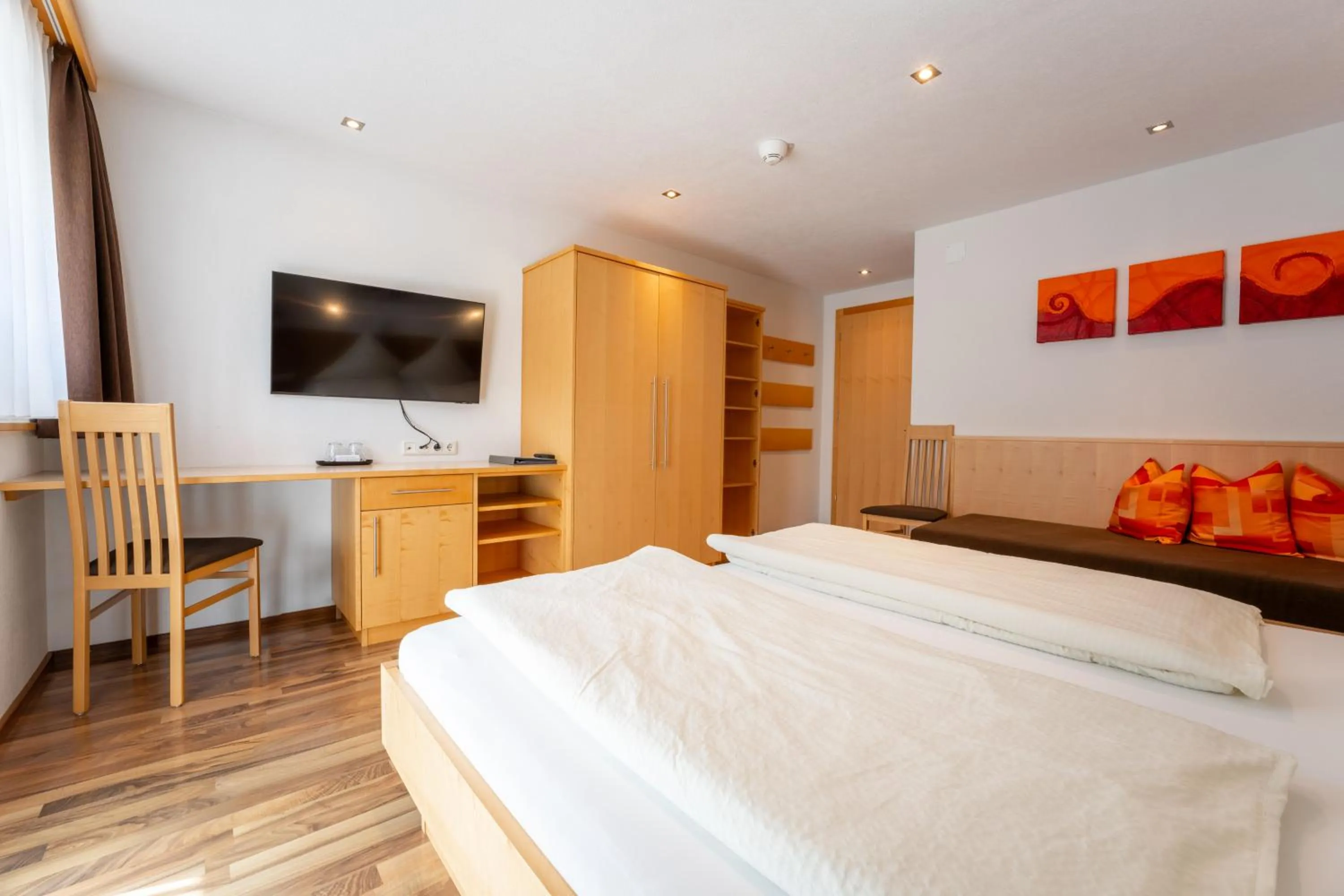 Bed in Hotel Garni Krumbach