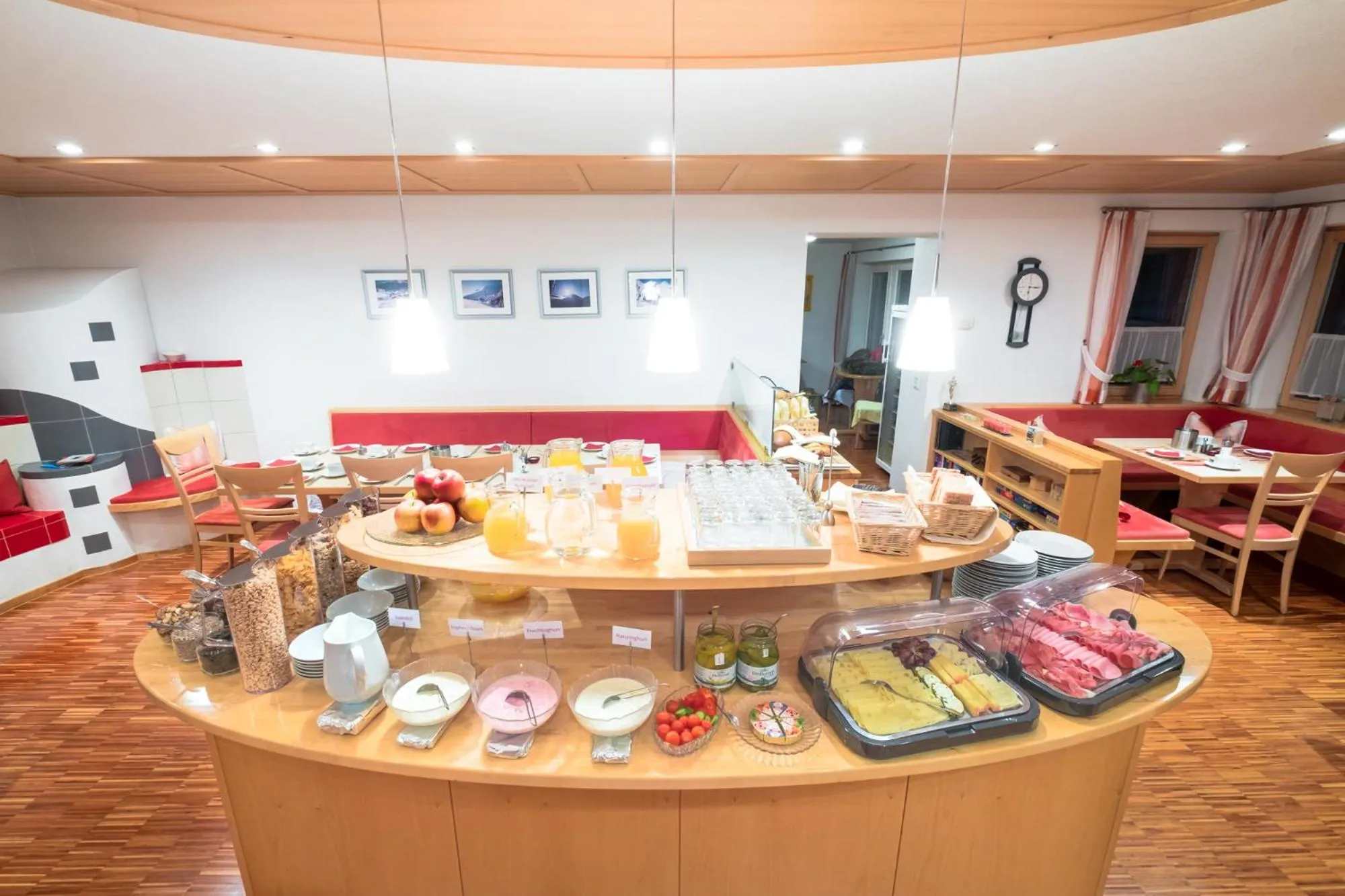 Restaurant/places to eat in Hotel Garni Krumbach